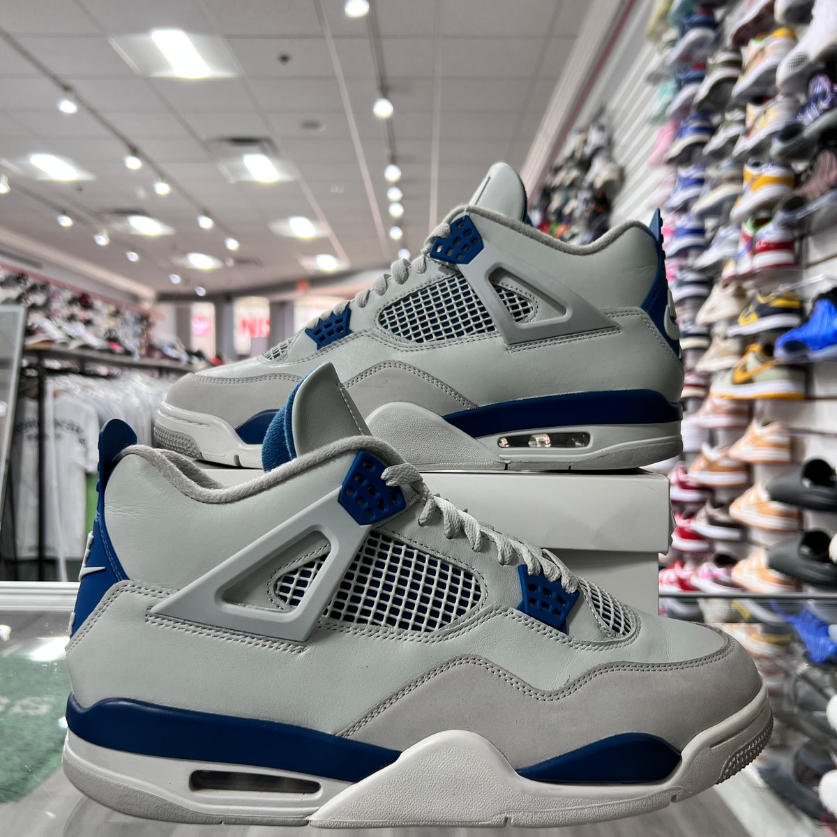 Jordan Retro 4 Mens Military Blue (Lightly Worn+Replacement Box)