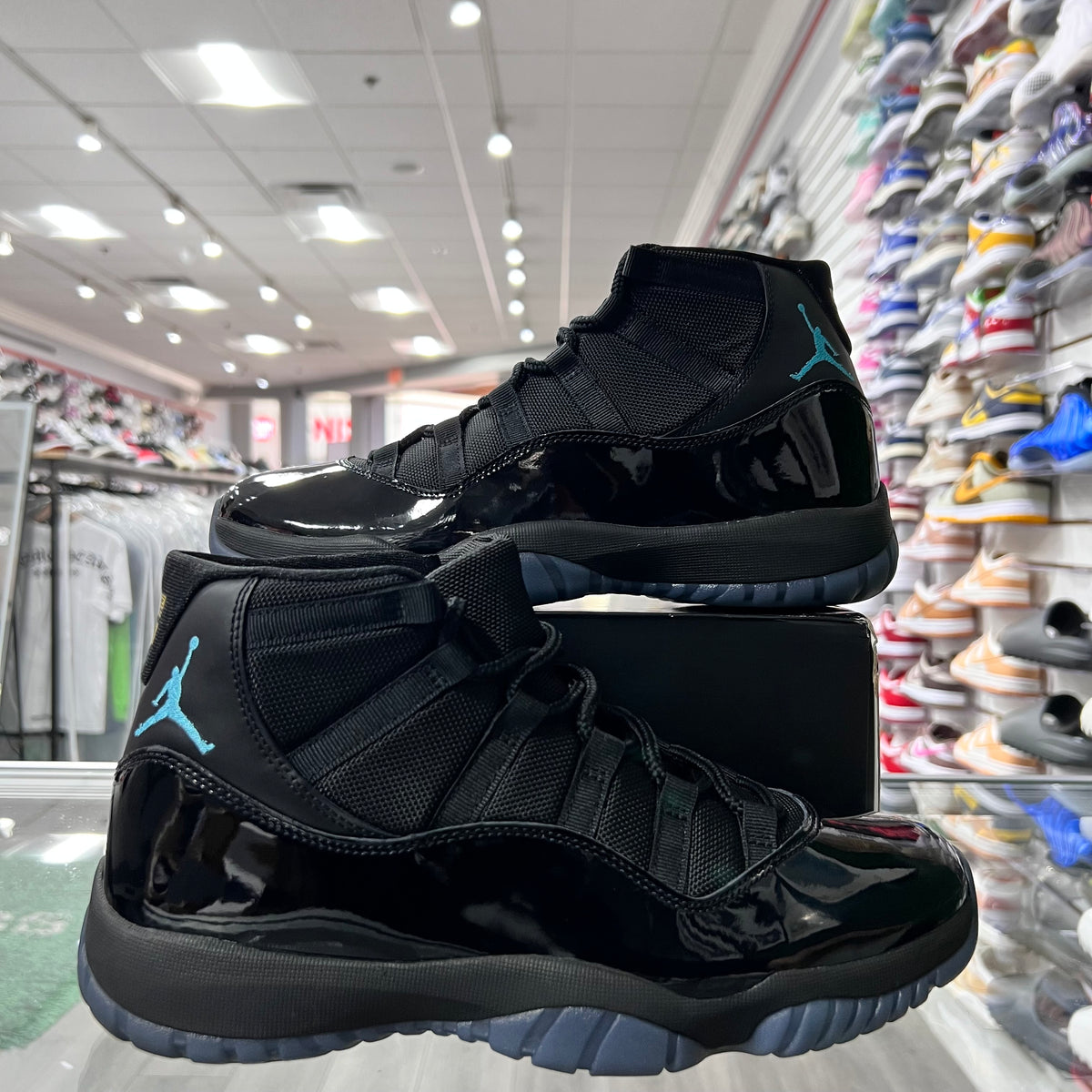 Jordan Retro 11 Mens Gamma (Lightly Worn)