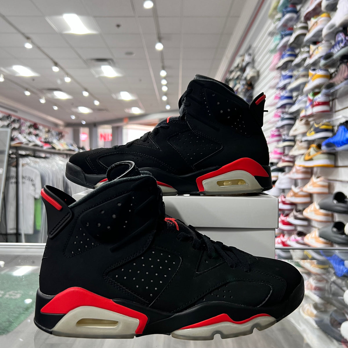Jordan Retro 6 Mens Infrared (Lightly Worn+Replacement Box)