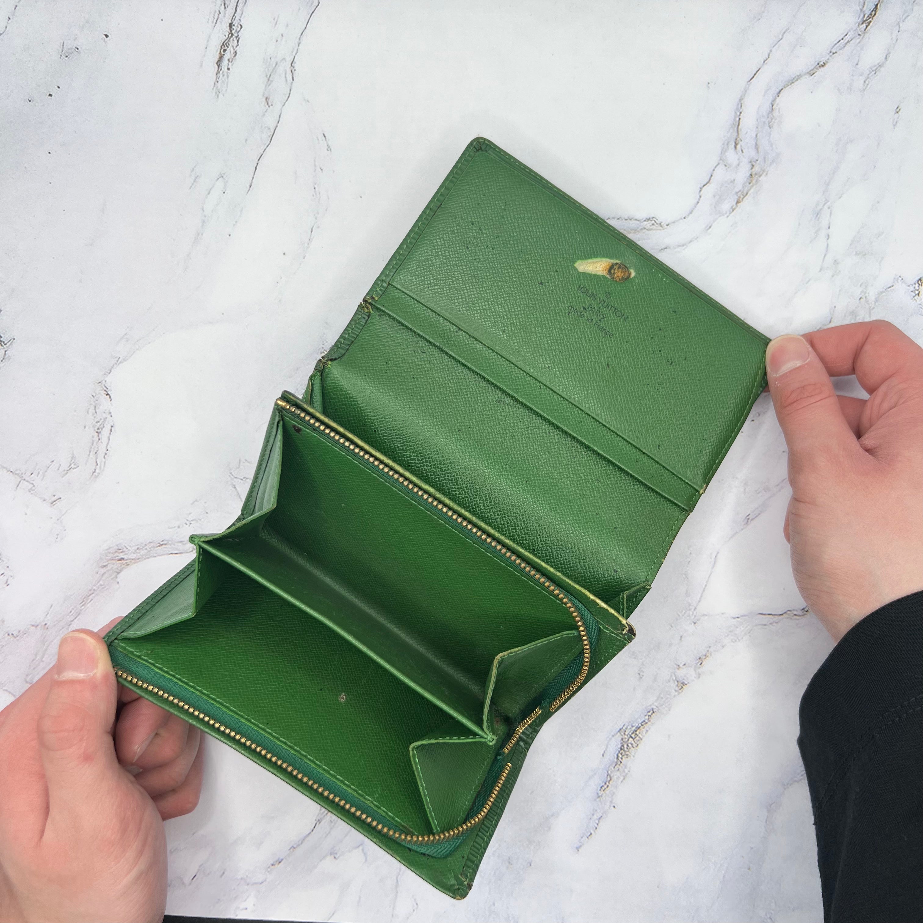 Louis Vuitton Long Epi Wallet Green (VINTAGE)