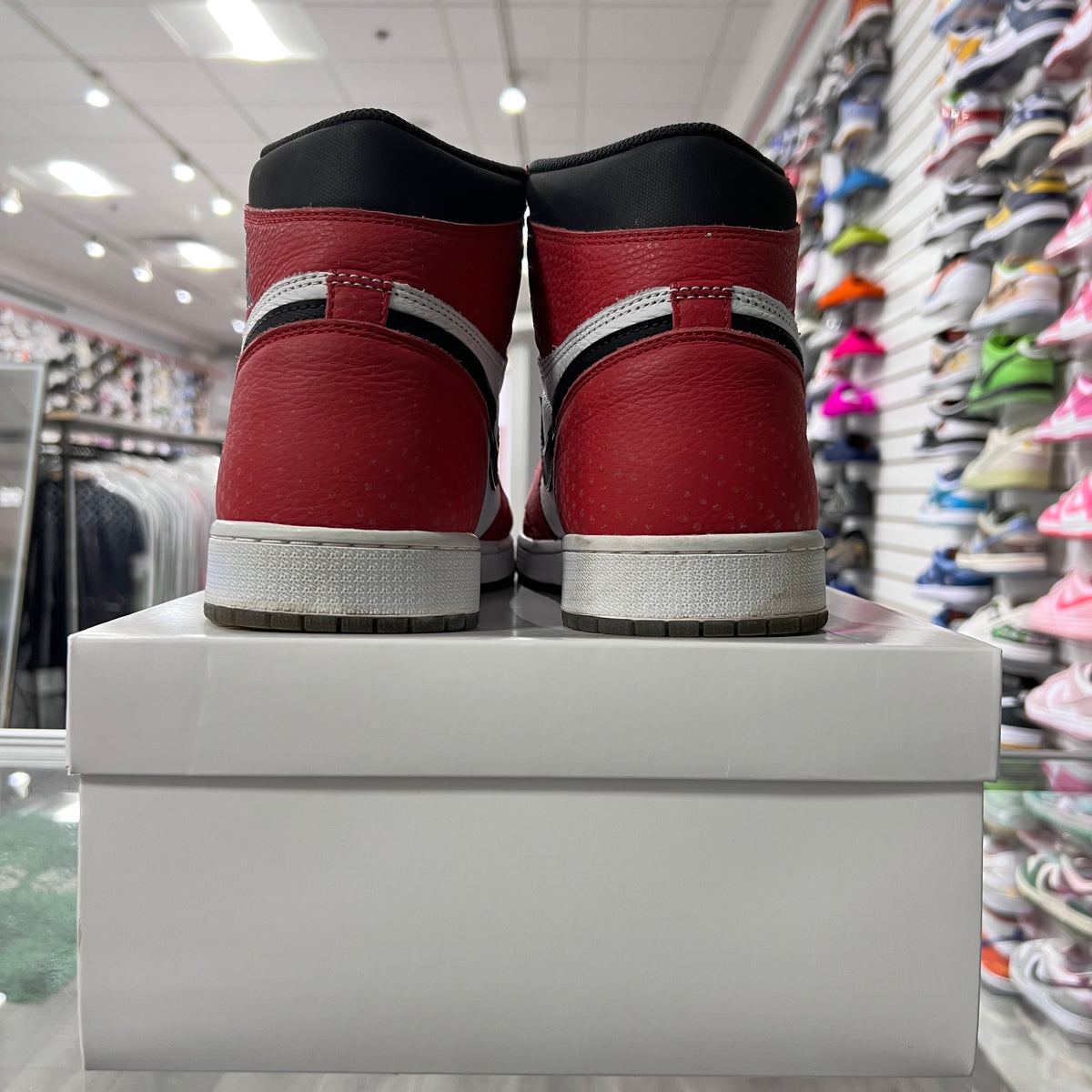 Jordan Retro 1 High Og Mens Spider-Man Origin Story (Lightly Worn+Replacement Box)