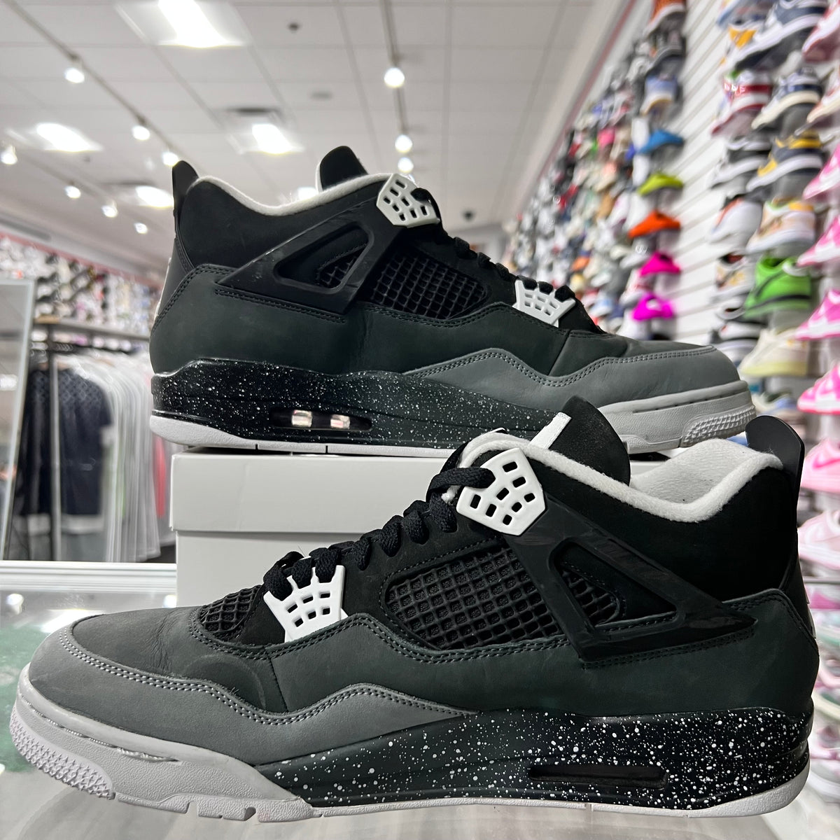 Jordan Retro 4 Mens Fear (Lightly Worn+Replacement Box)