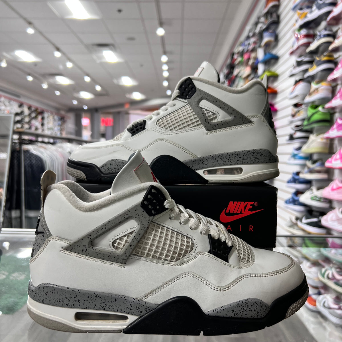 Jordan Retro 4 Mens White Cement (Lightly Worn)