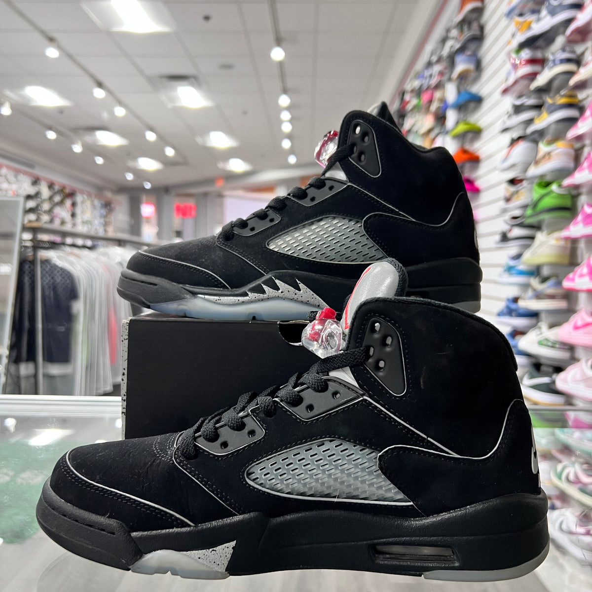 Jordan Retro 5 Mens Black Metallic (Lightly Worn)