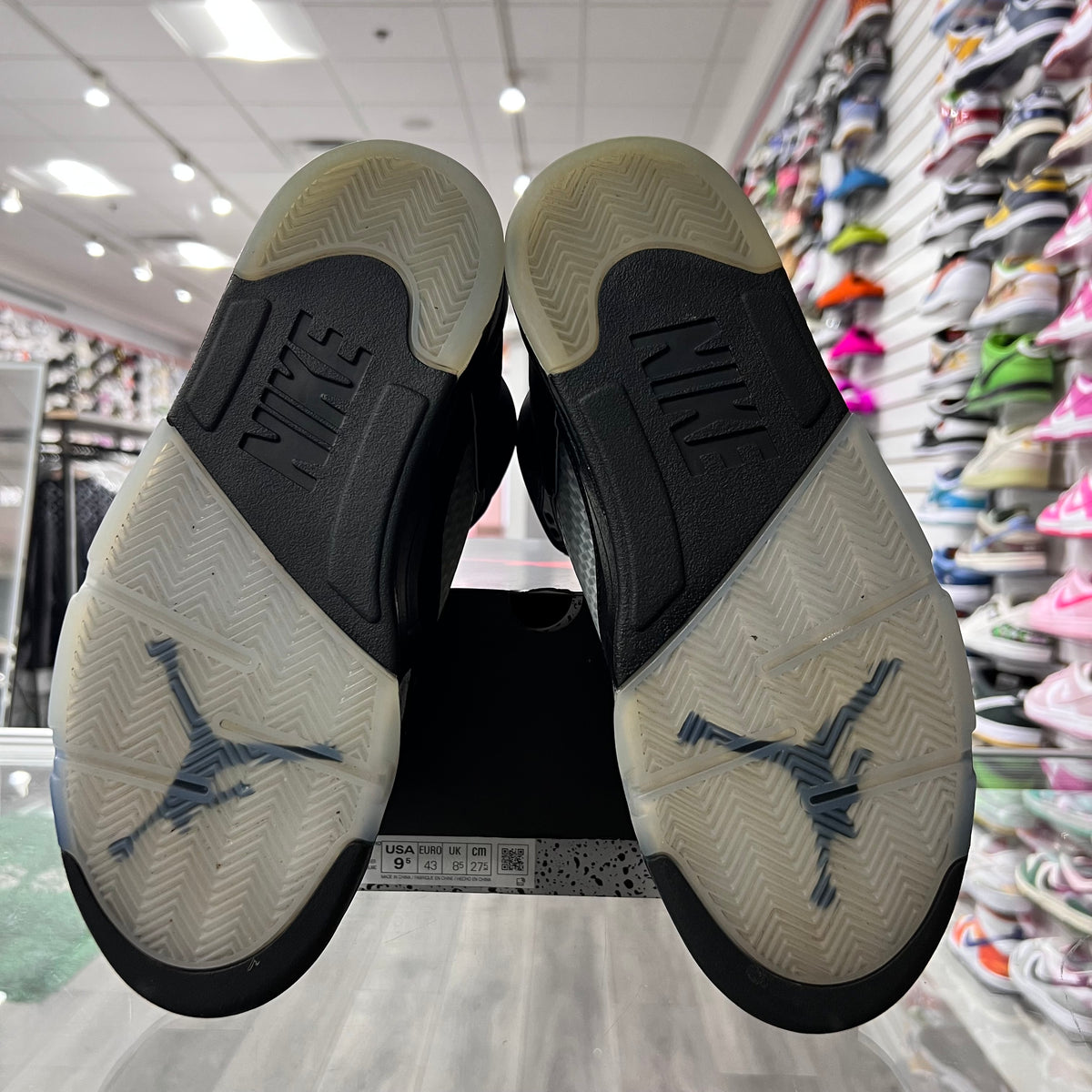 Jordan Retro 5 Mens Black Metallic (Lightly Worn)