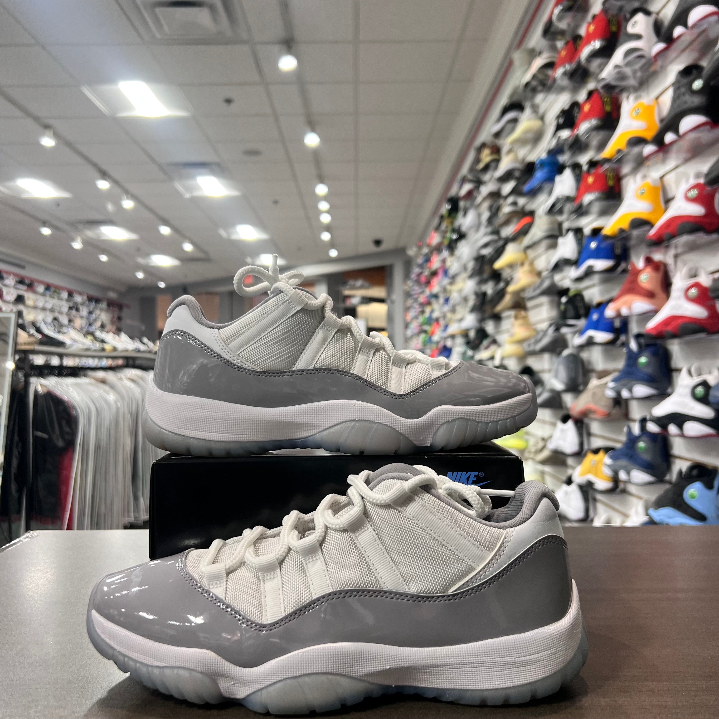 Jordan Retro 11 Low Mens Cement Grey (Lightly Worn)