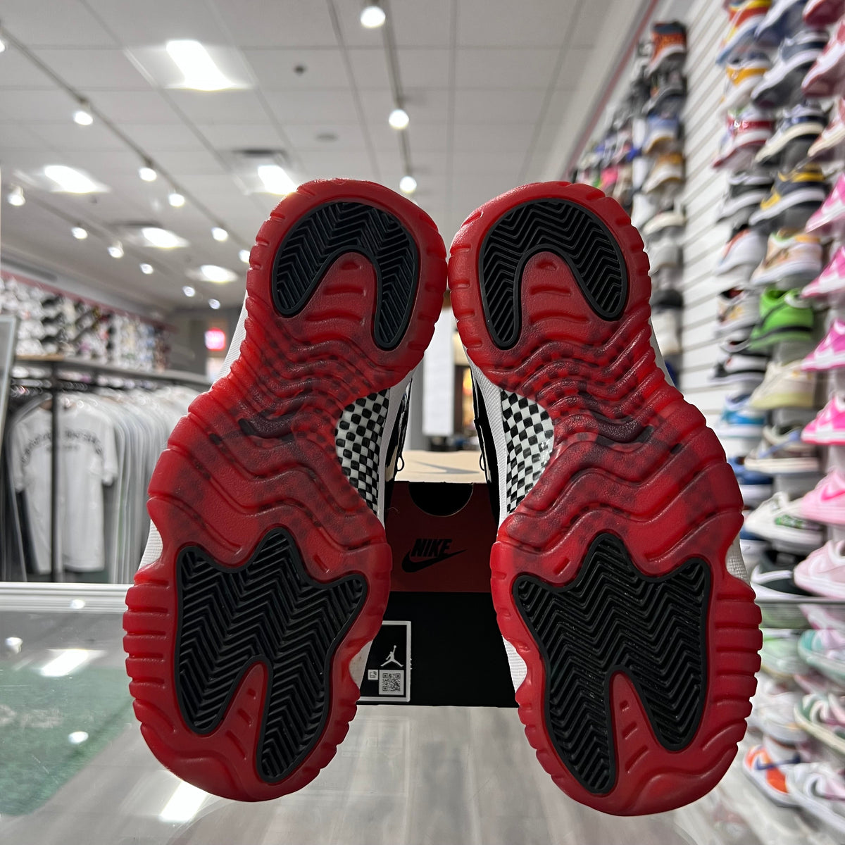 Jordan Retro 11 Gs Bred (Lightly Worn)