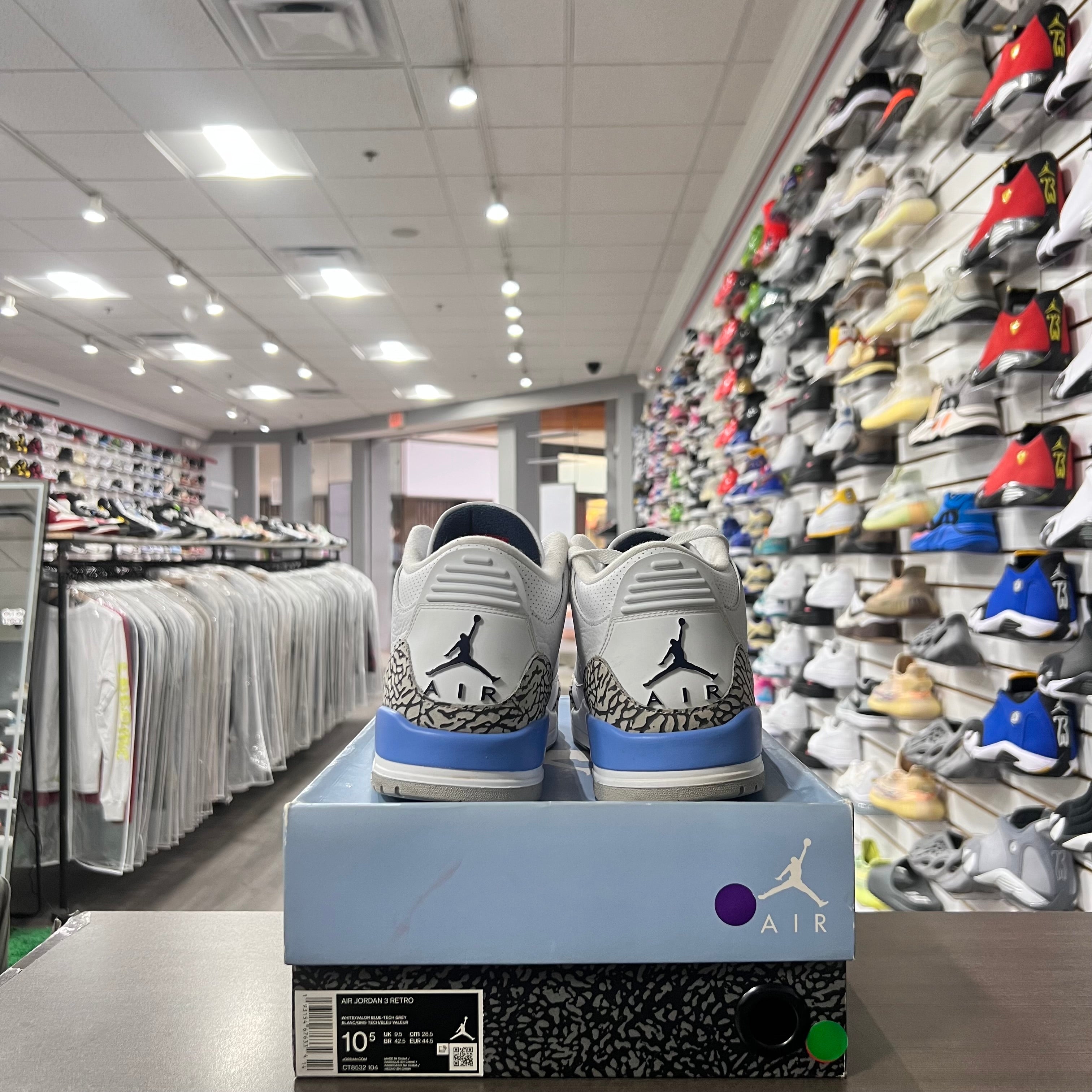 Jordan Retro 3 Mens UNC (Lightly Worn)