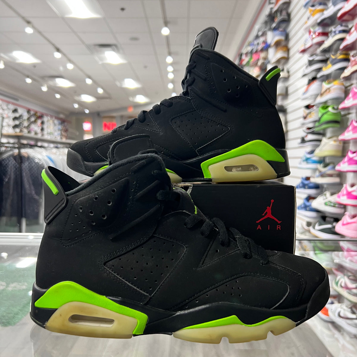 Jordan Retro 6 Mens Electric Green (Lightly Worn)