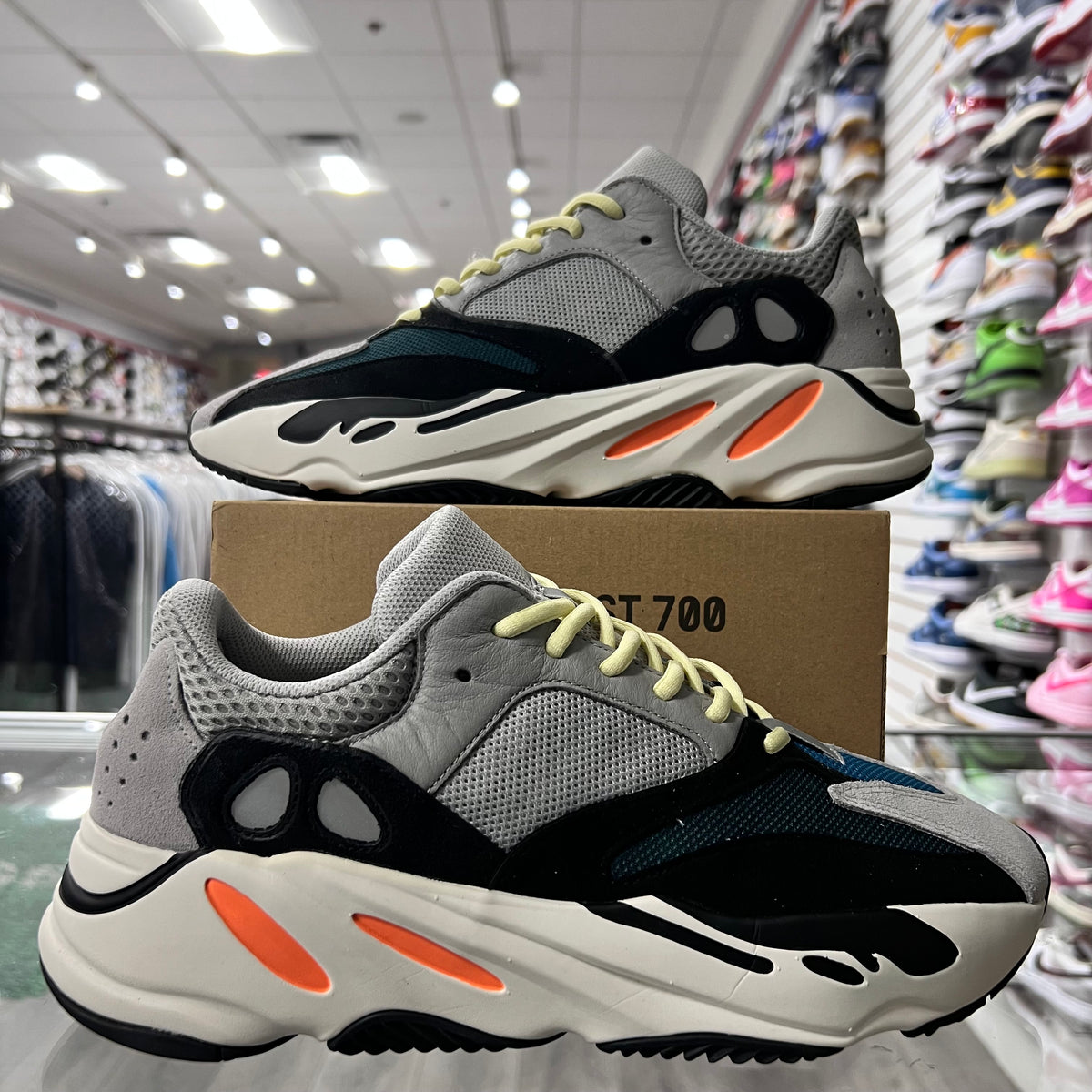 Yeezy 700 Wave Runner (Lightly Worn)