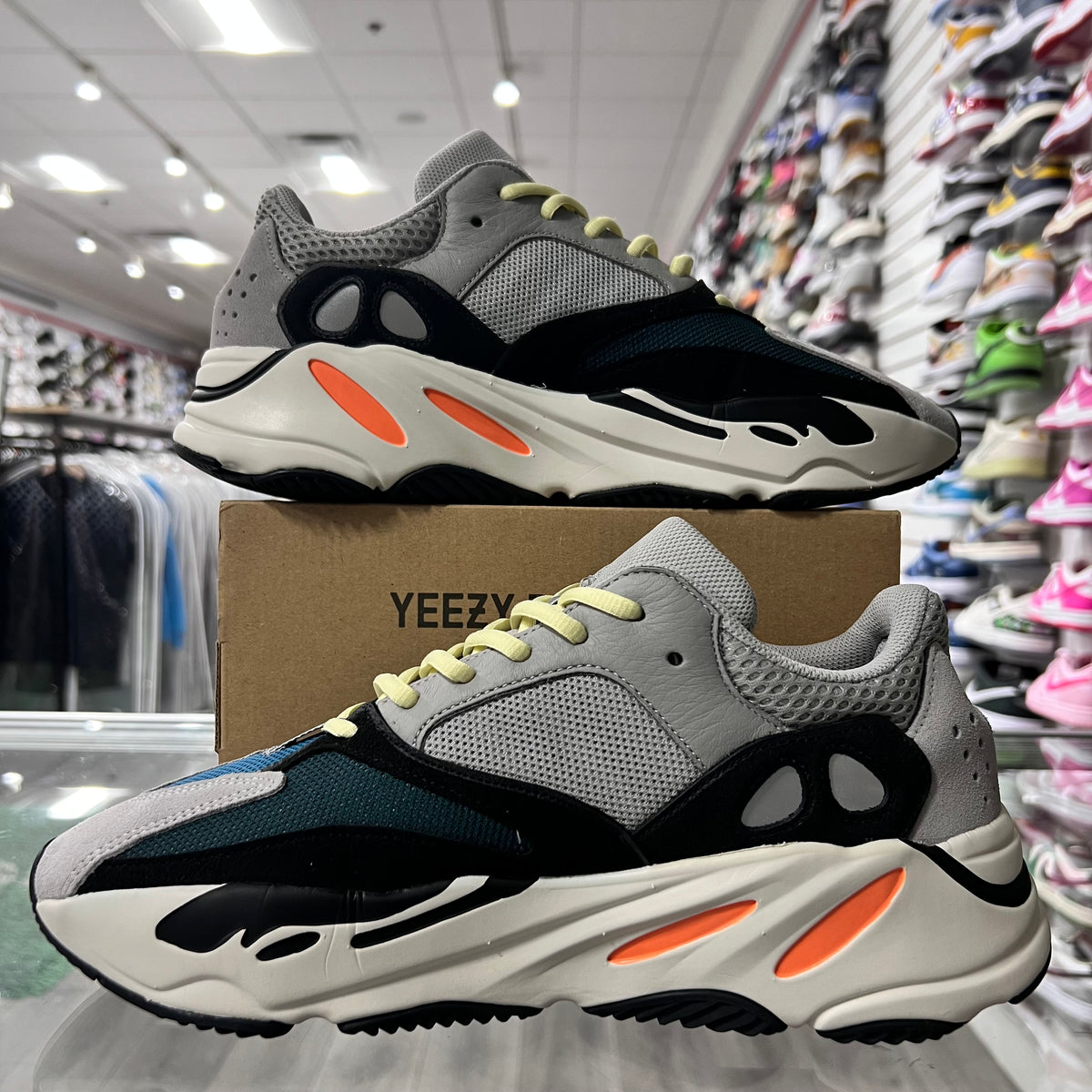 Yeezy 700 Wave Runner (Lightly Worn)