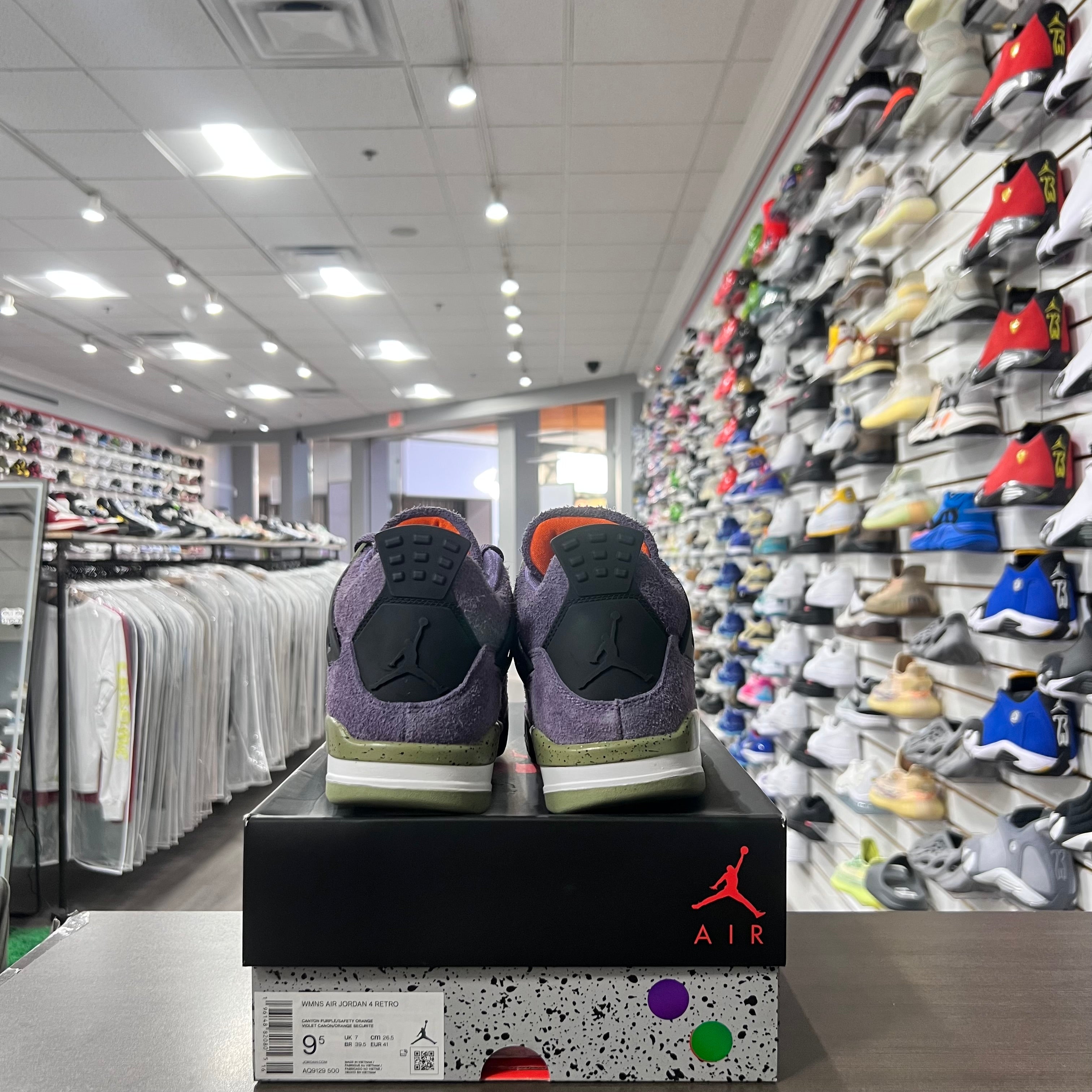 Jordan Retro 4 Womens Purple Haze (Lightly Worn)