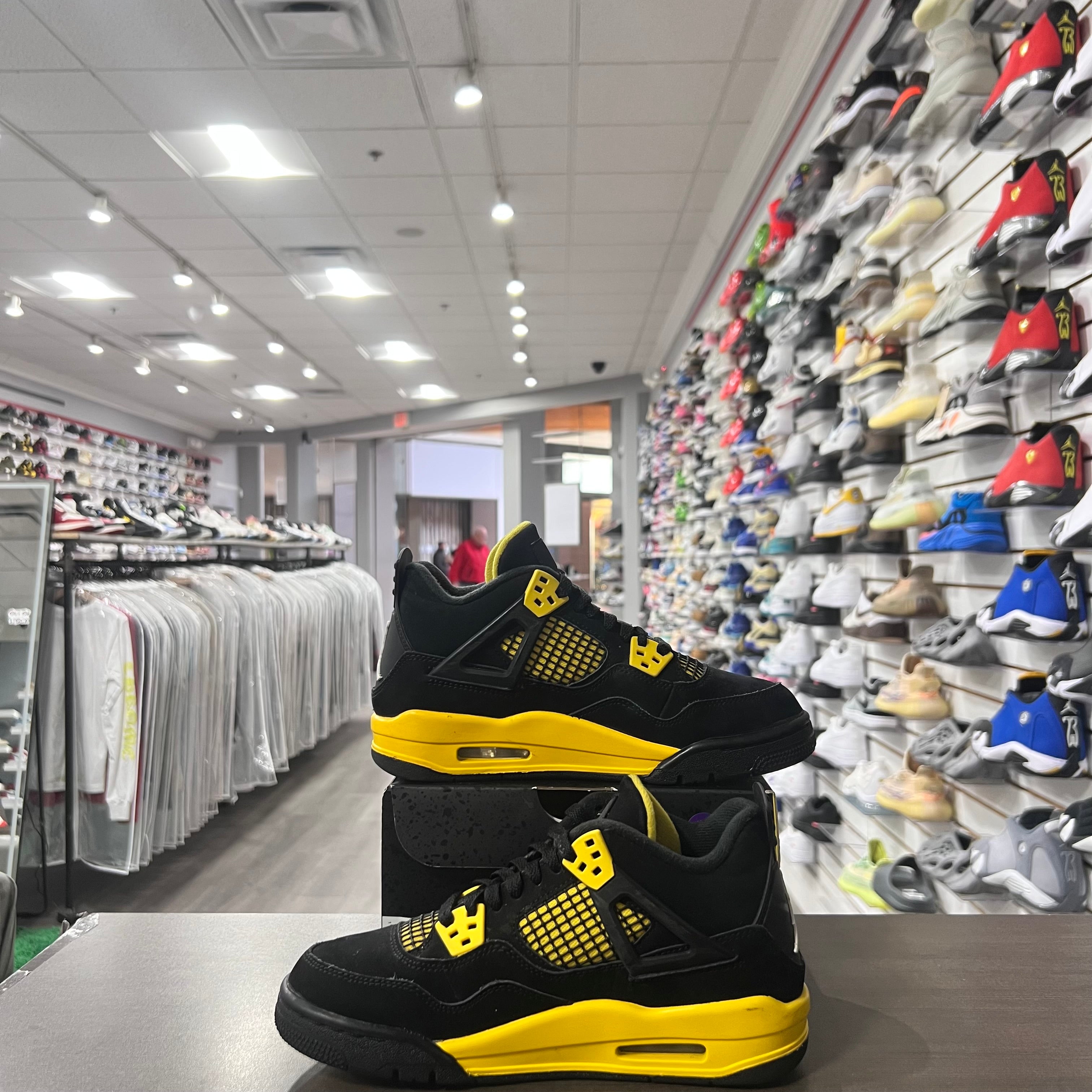 Jordan Retro 4 Gs Yellow Thunder (Lightly Worn)