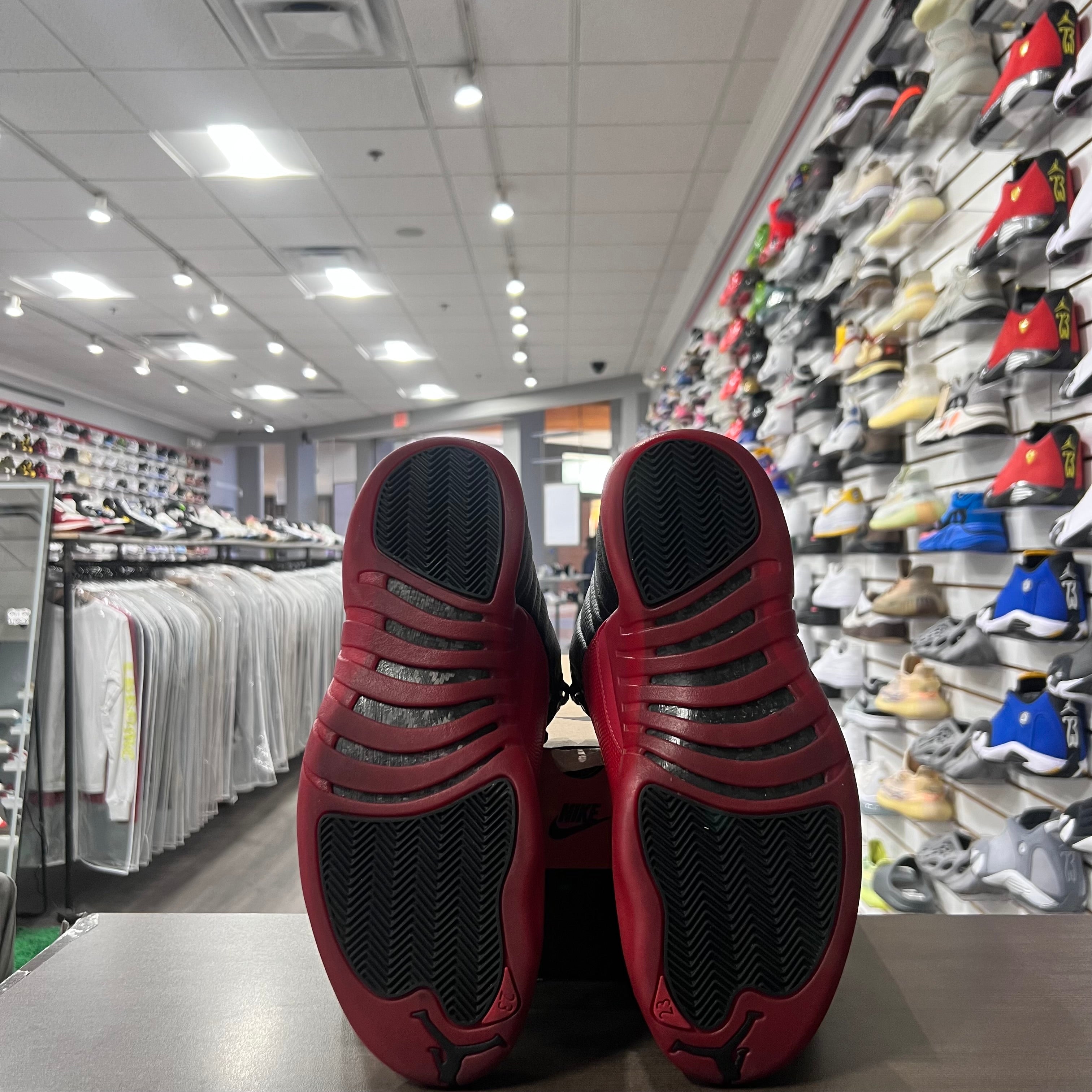 Jordan Retro 12 Mens Flu Game (2025)(Lightly Worn)