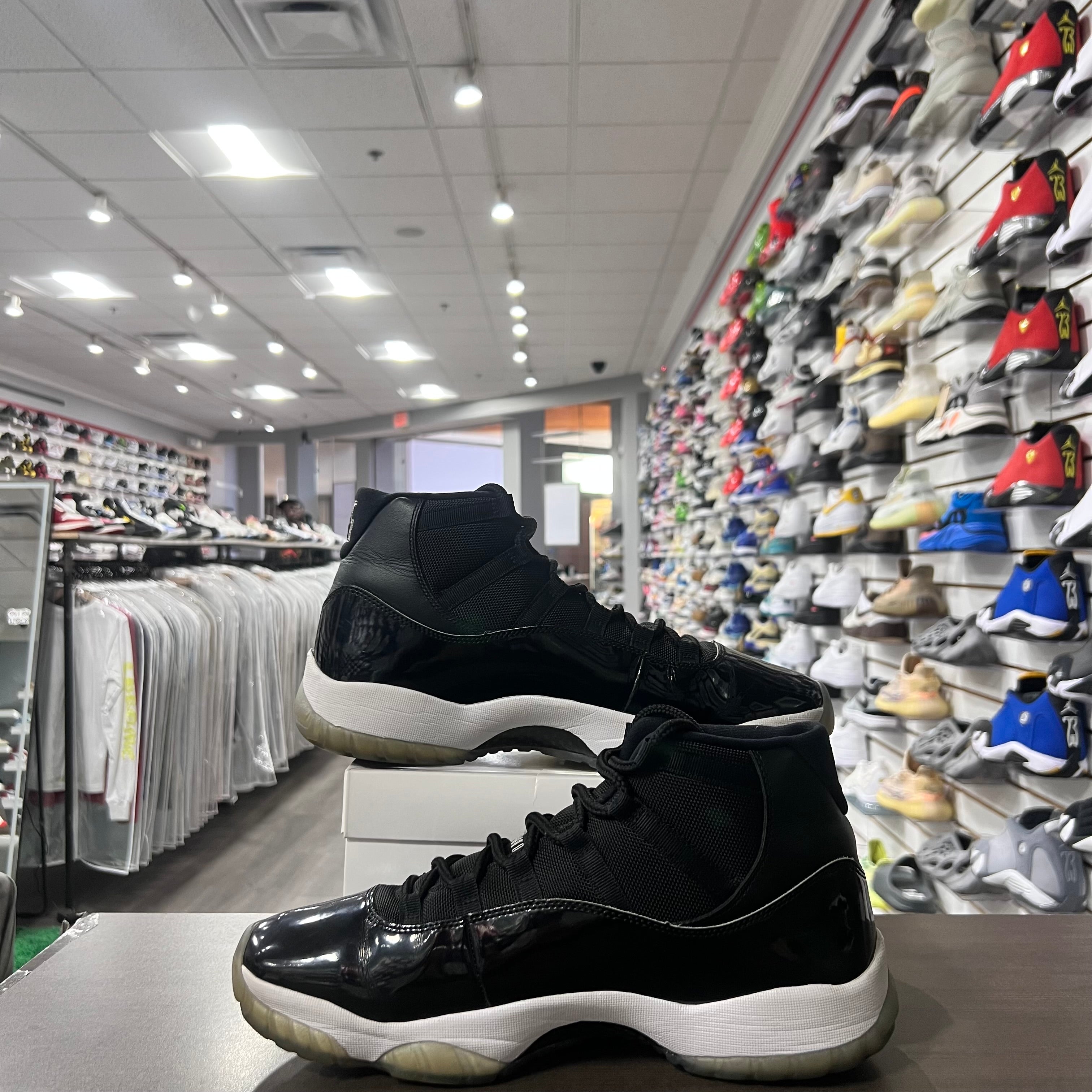 Jordan Retro 11 Mens Space Jam (Lightly Worn+ Replacement Box)