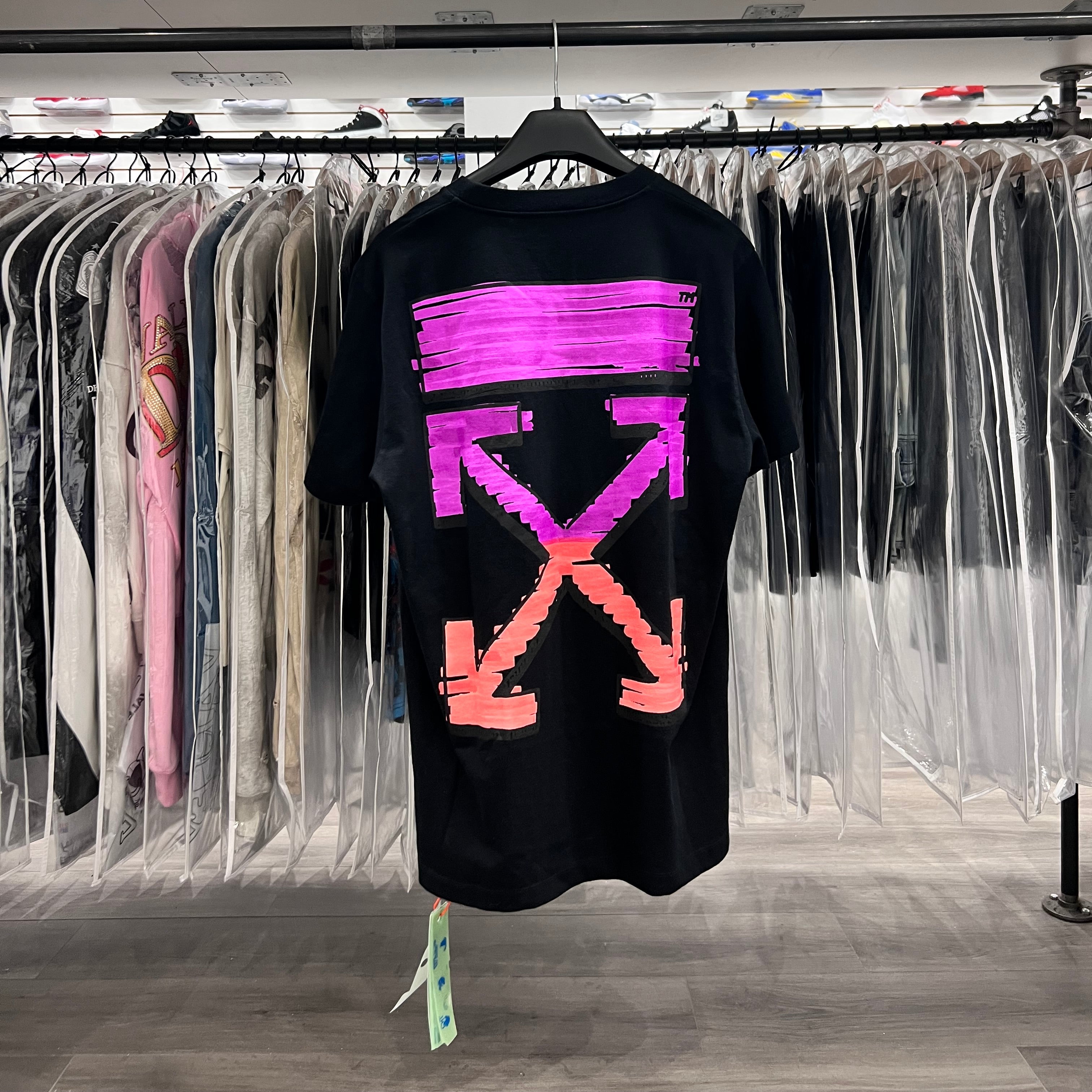 Off White Purple/Red Painted Arrows Tee Black (Lightly Worn)