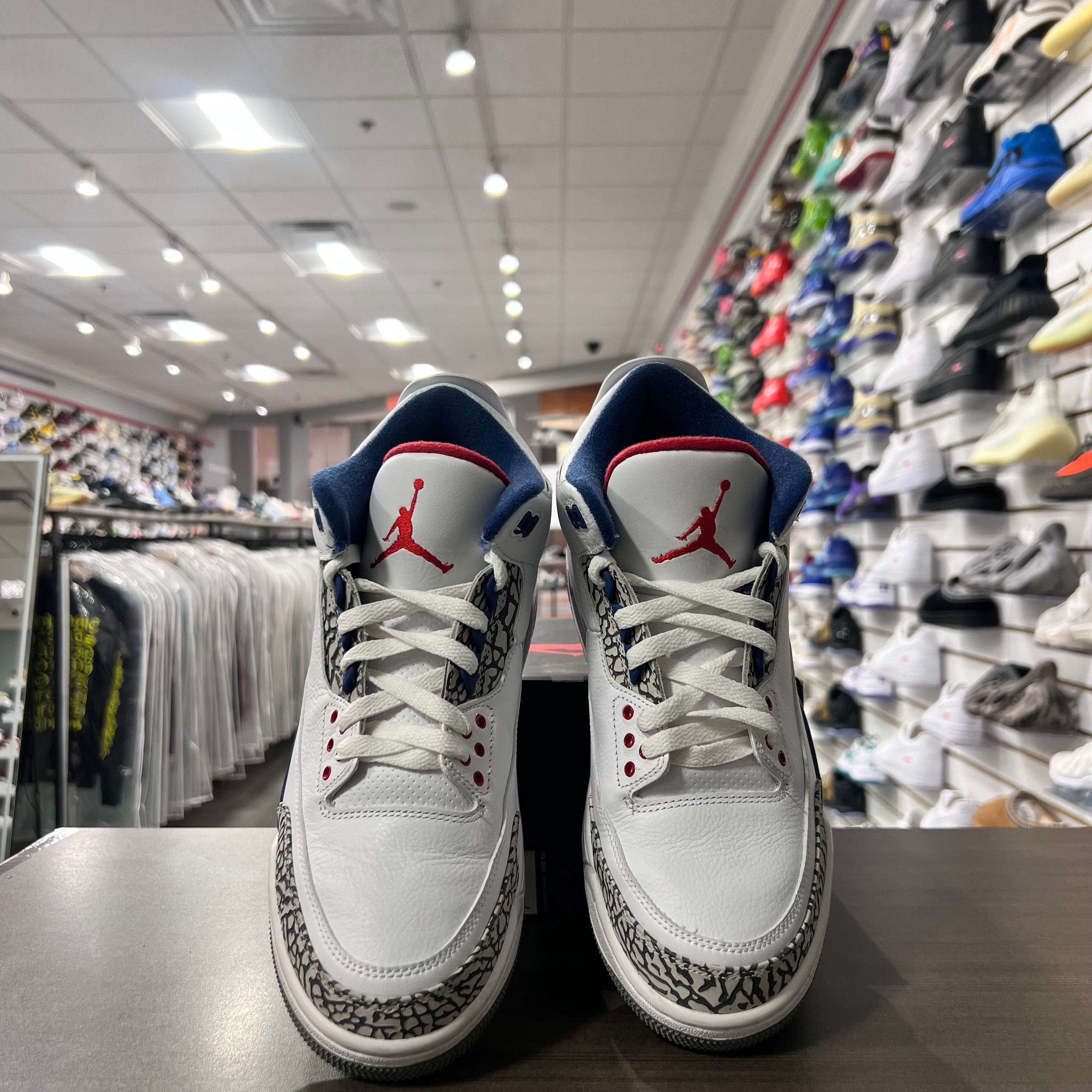 Jordan Retro 3 Mens True Blue (Lightly Worn)