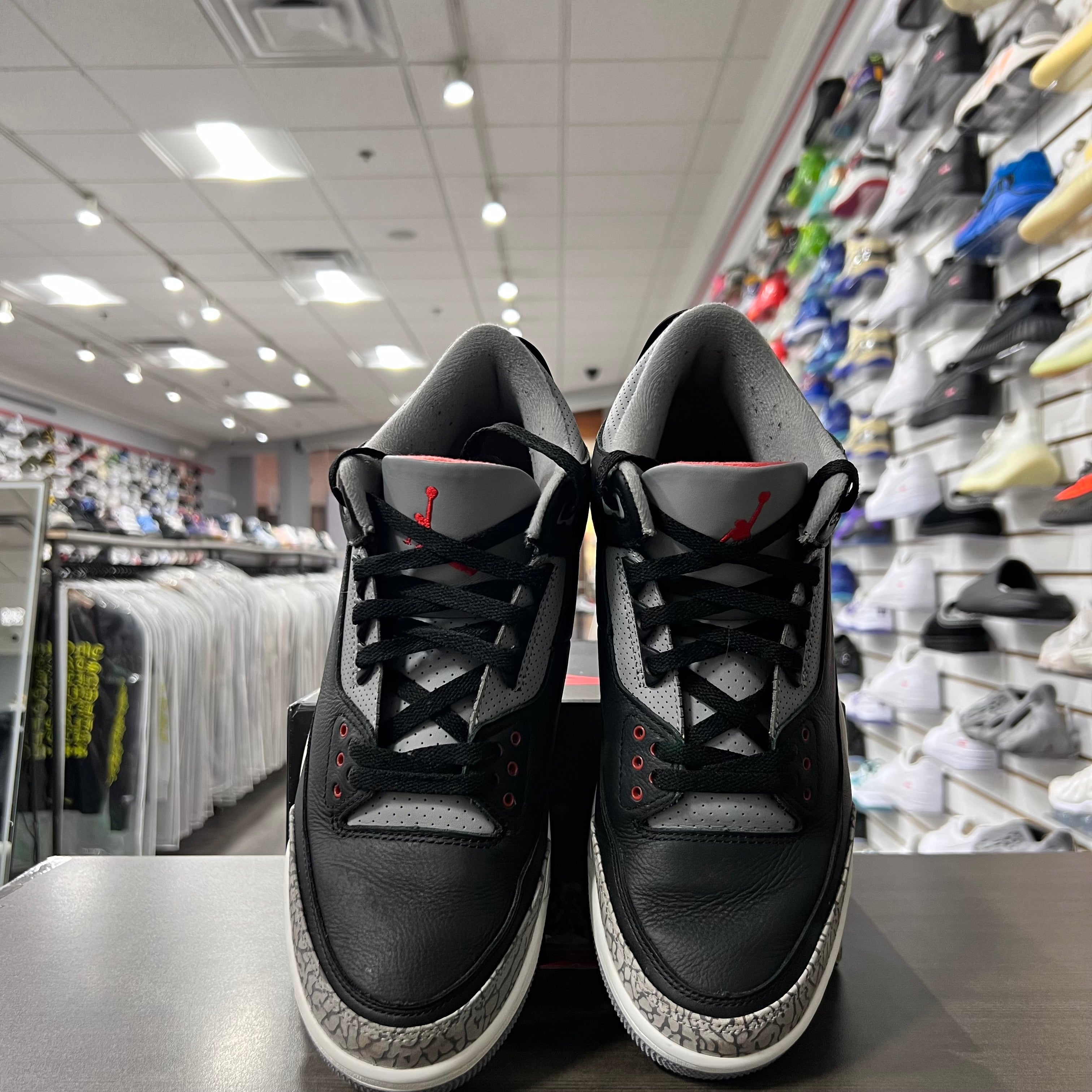 Jordan Retro 3 Mens Black Cement (2024)(Lightly Worn)