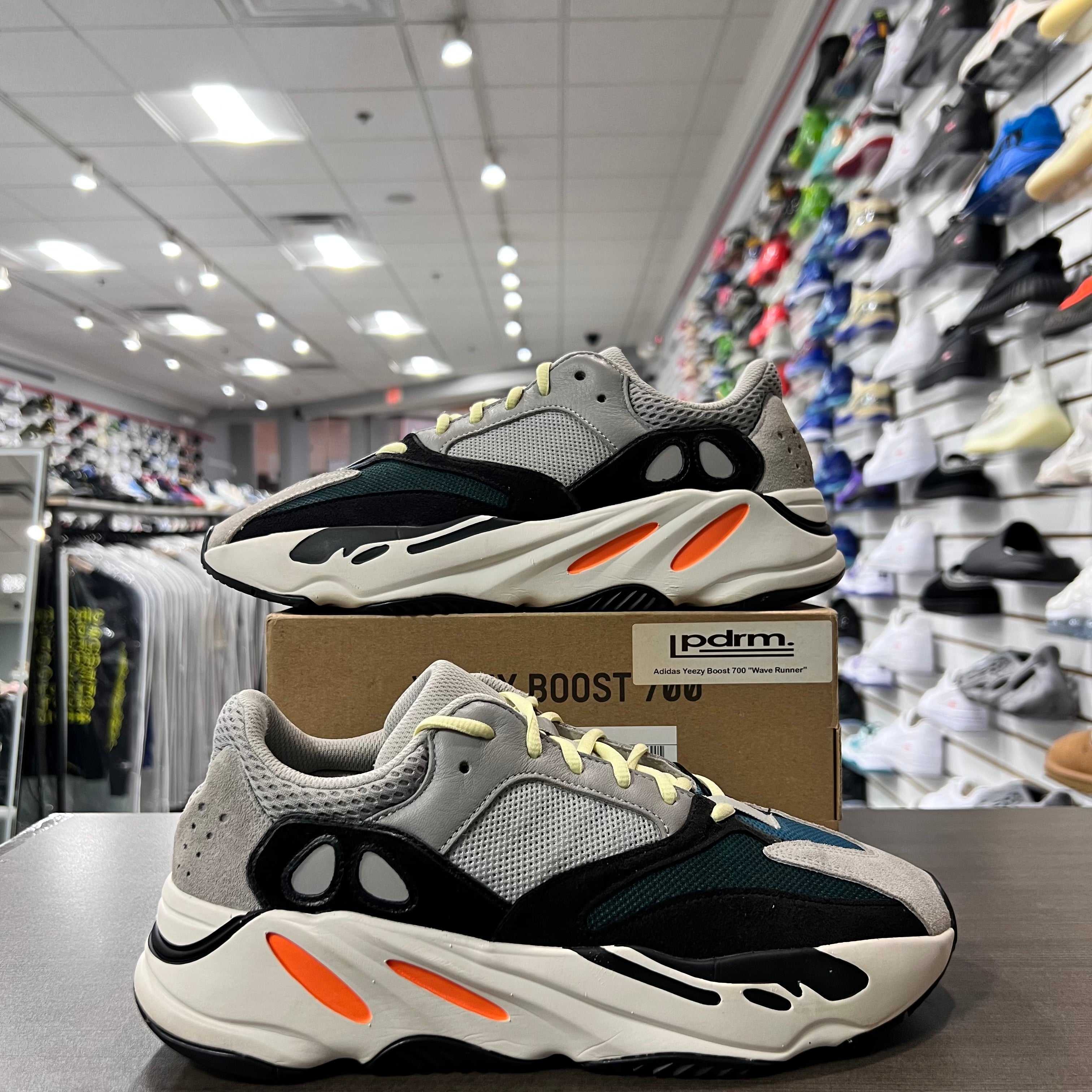 Yeezy 700 Wave Runner (Lightly Worn)