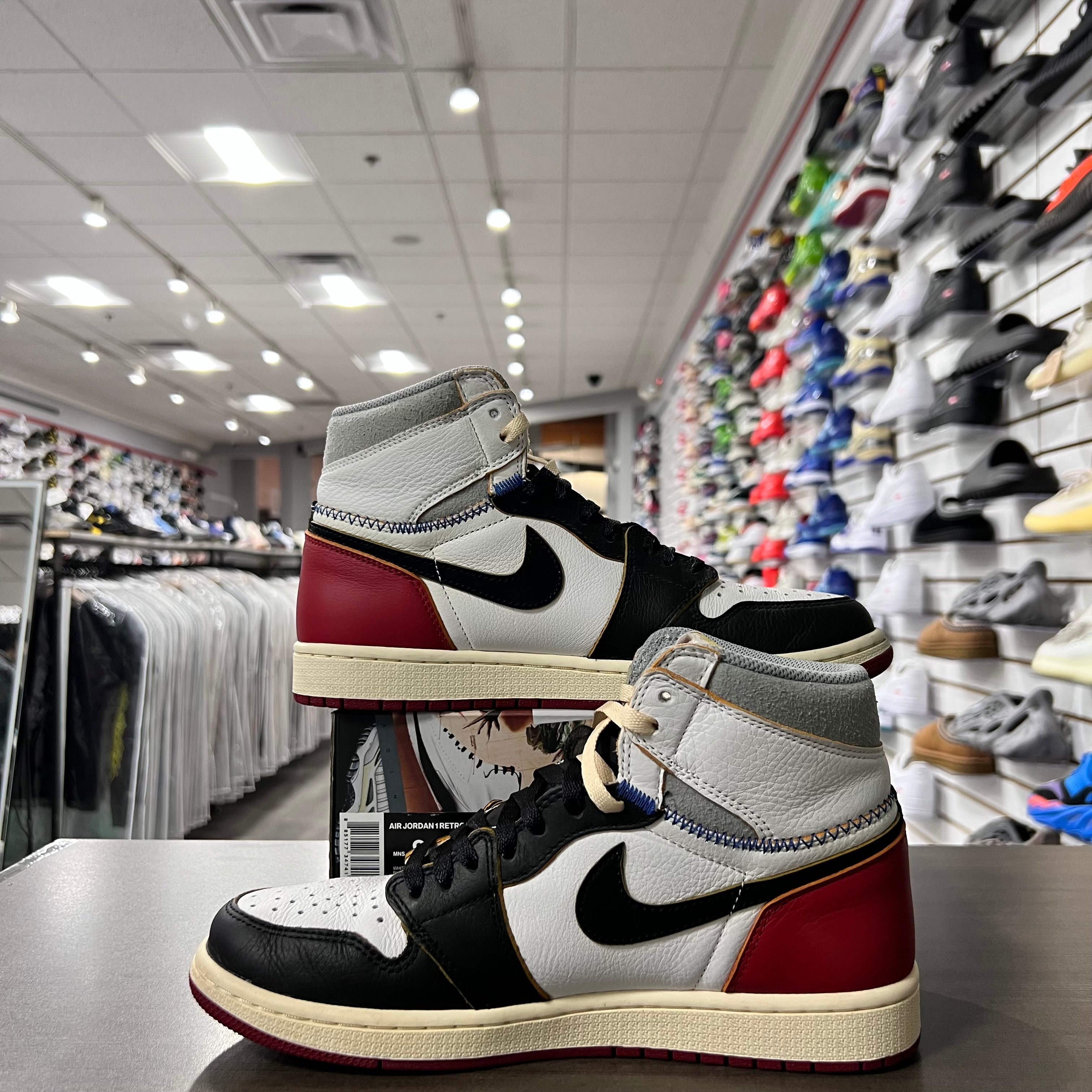 Jordan Retro 1 High Og Mens Union Black Toe (Lightly Worn)