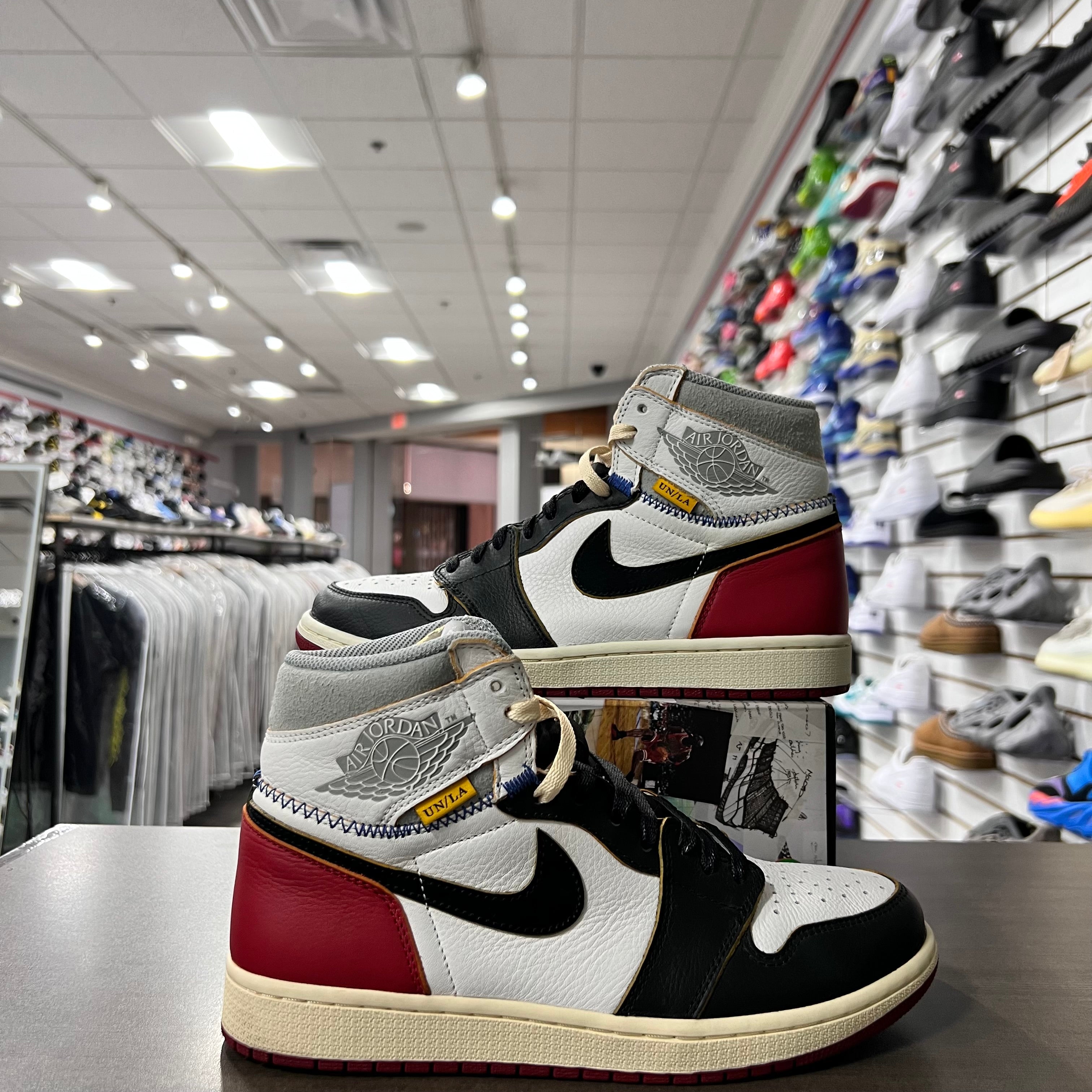 Jordan Retro 1 High Og Mens Union Black Toe (Lightly Worn)