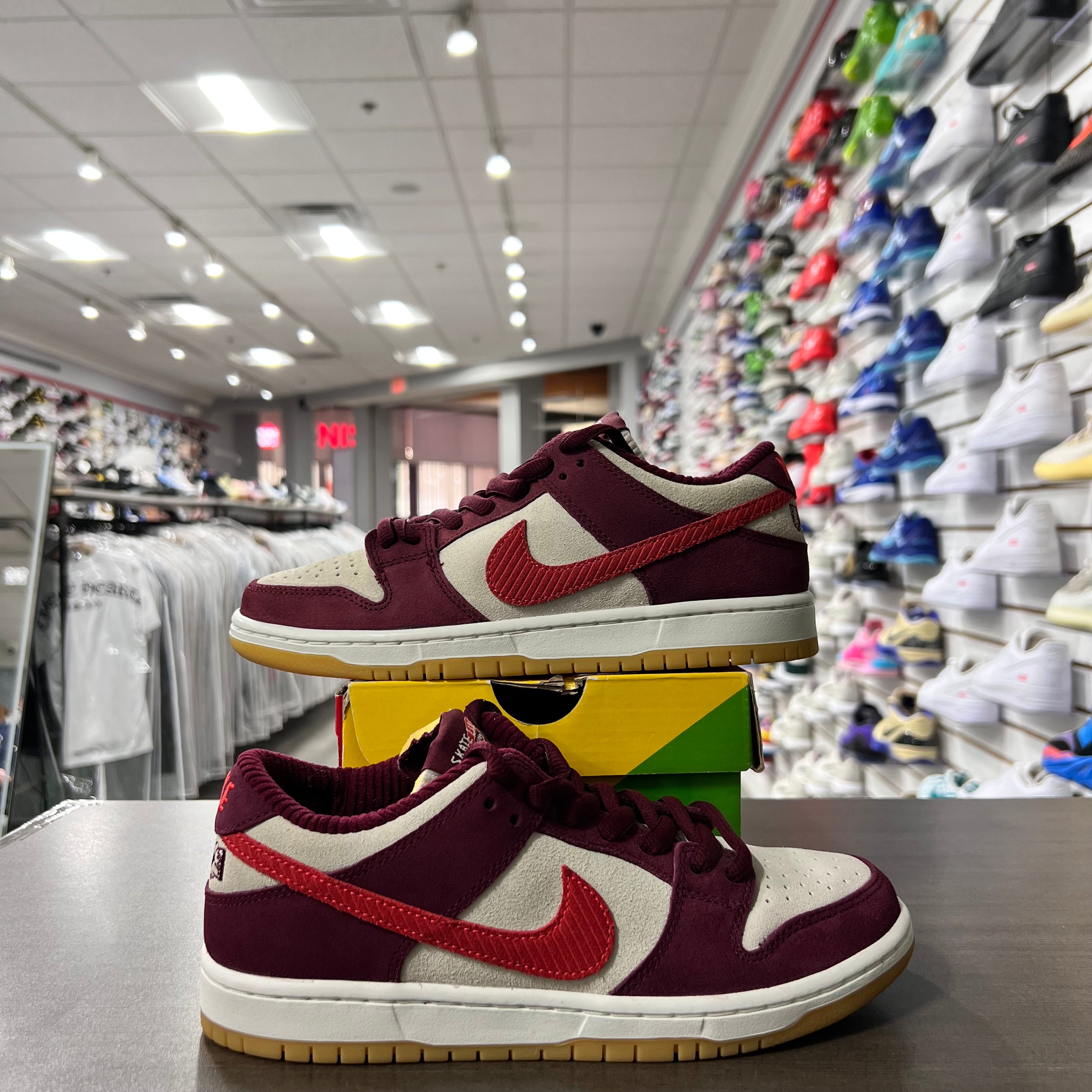 Nike Sb Dunk Low Skate Like A Girl (Lightly Worn)