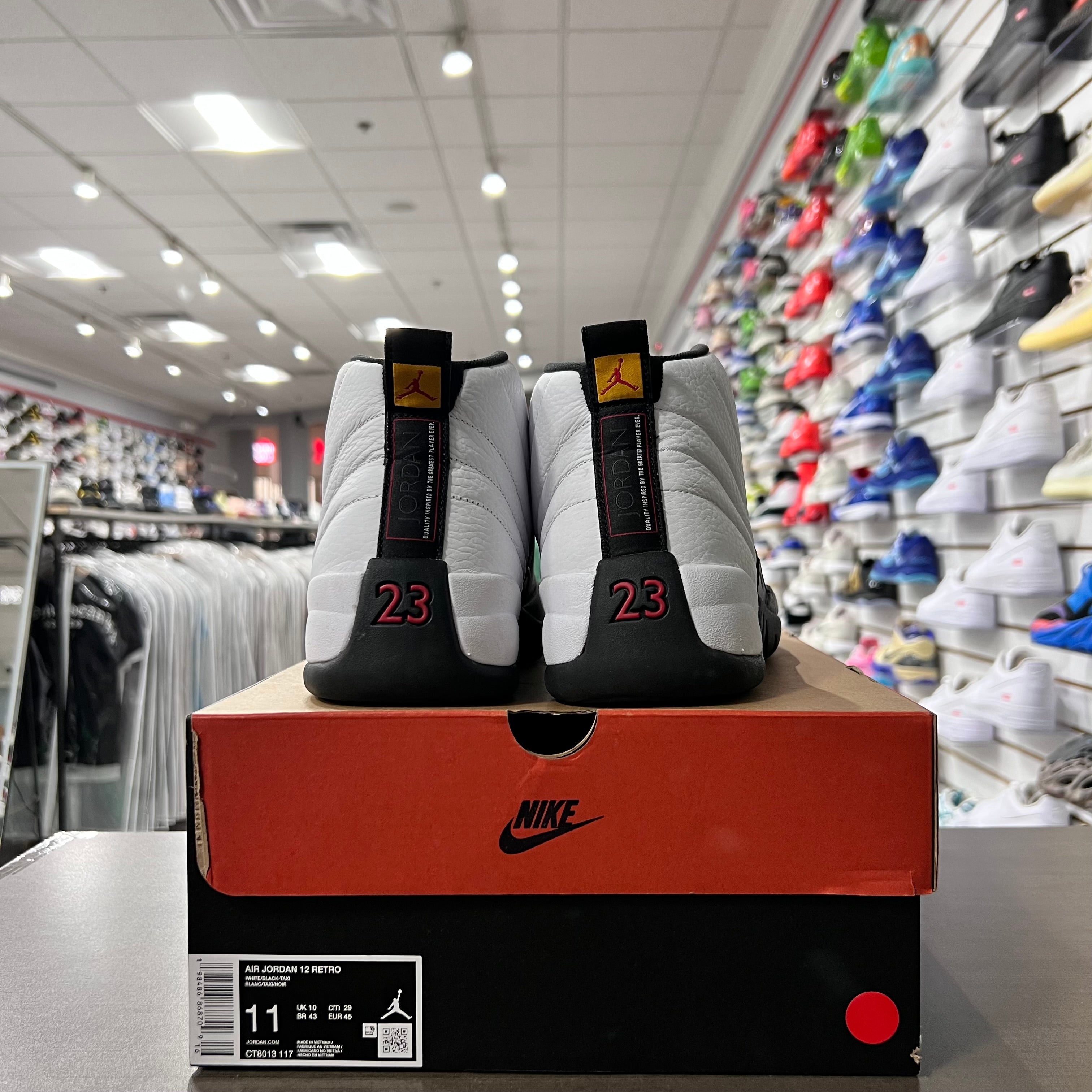 Jordan Retro 12 Mens Taxi (2025)(Lightly Worn)