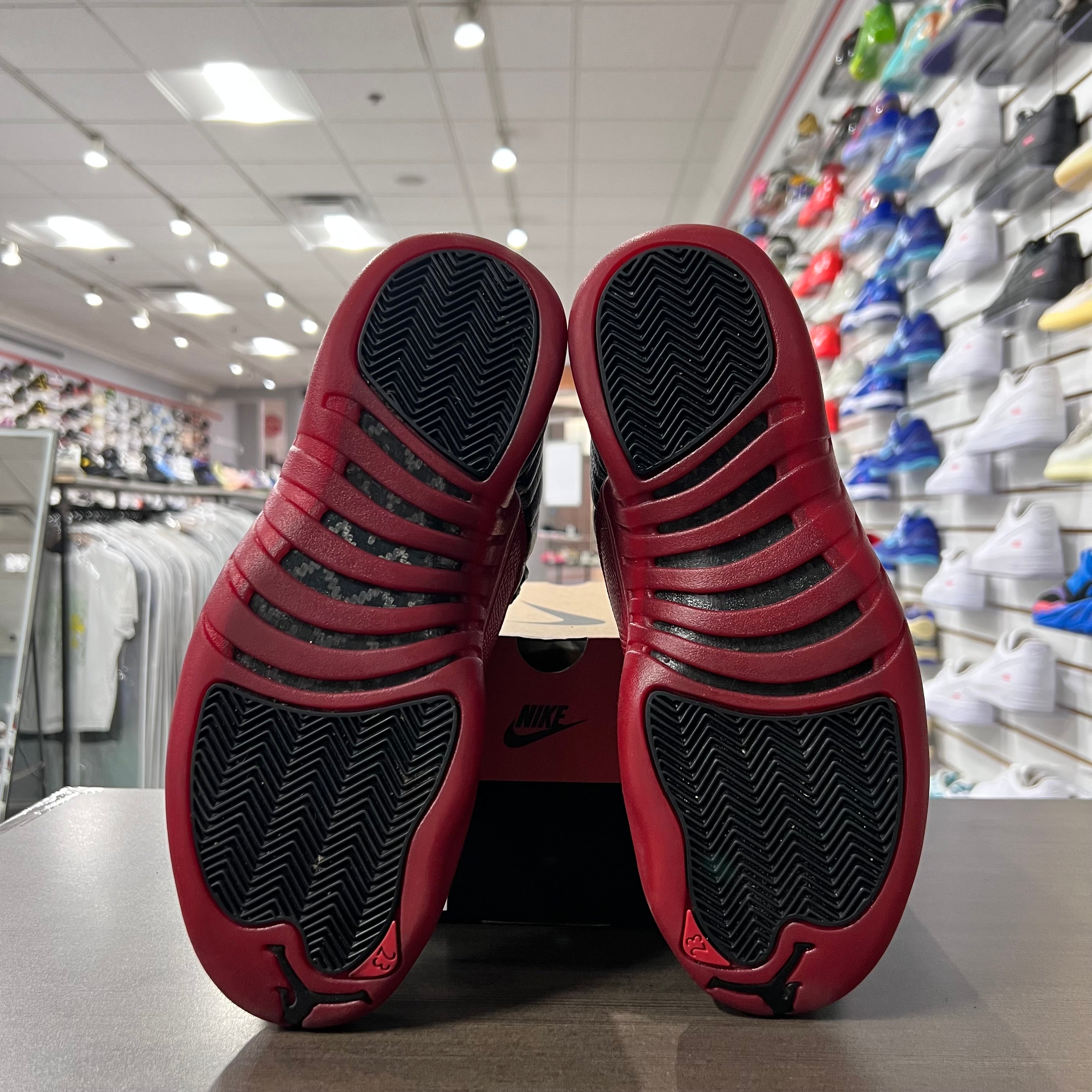 Jordan Retro 12 Mens Flu Game (2025)(Lightly Worn)