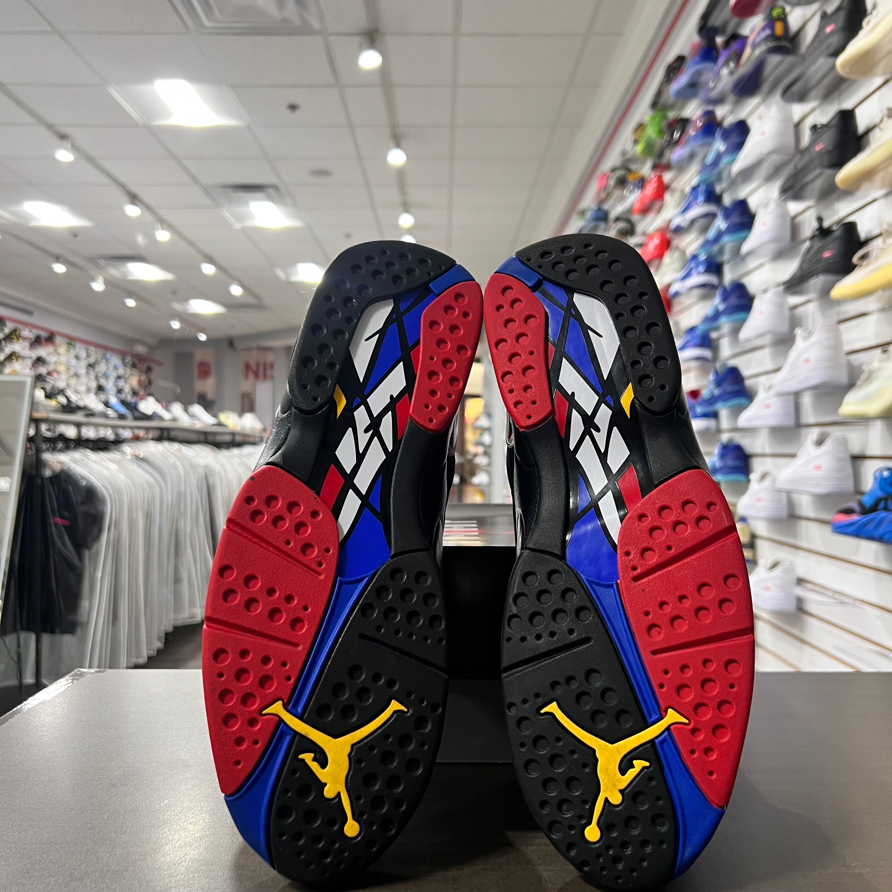 Jordan Retro 8 Mens Playoff (Lightly Worn)