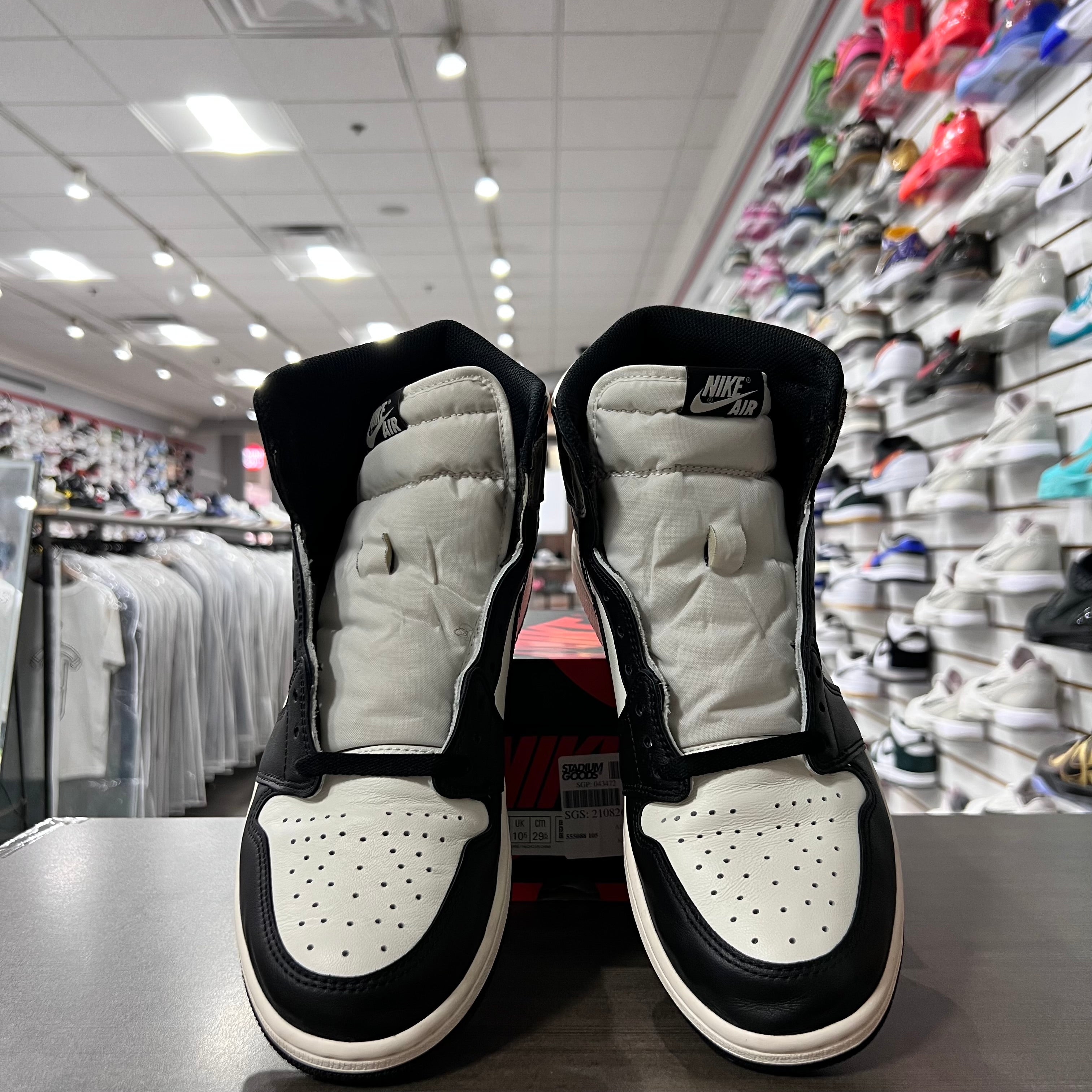 Jordan Retro 1 High Og Mens Mocha (Lightly Worn)