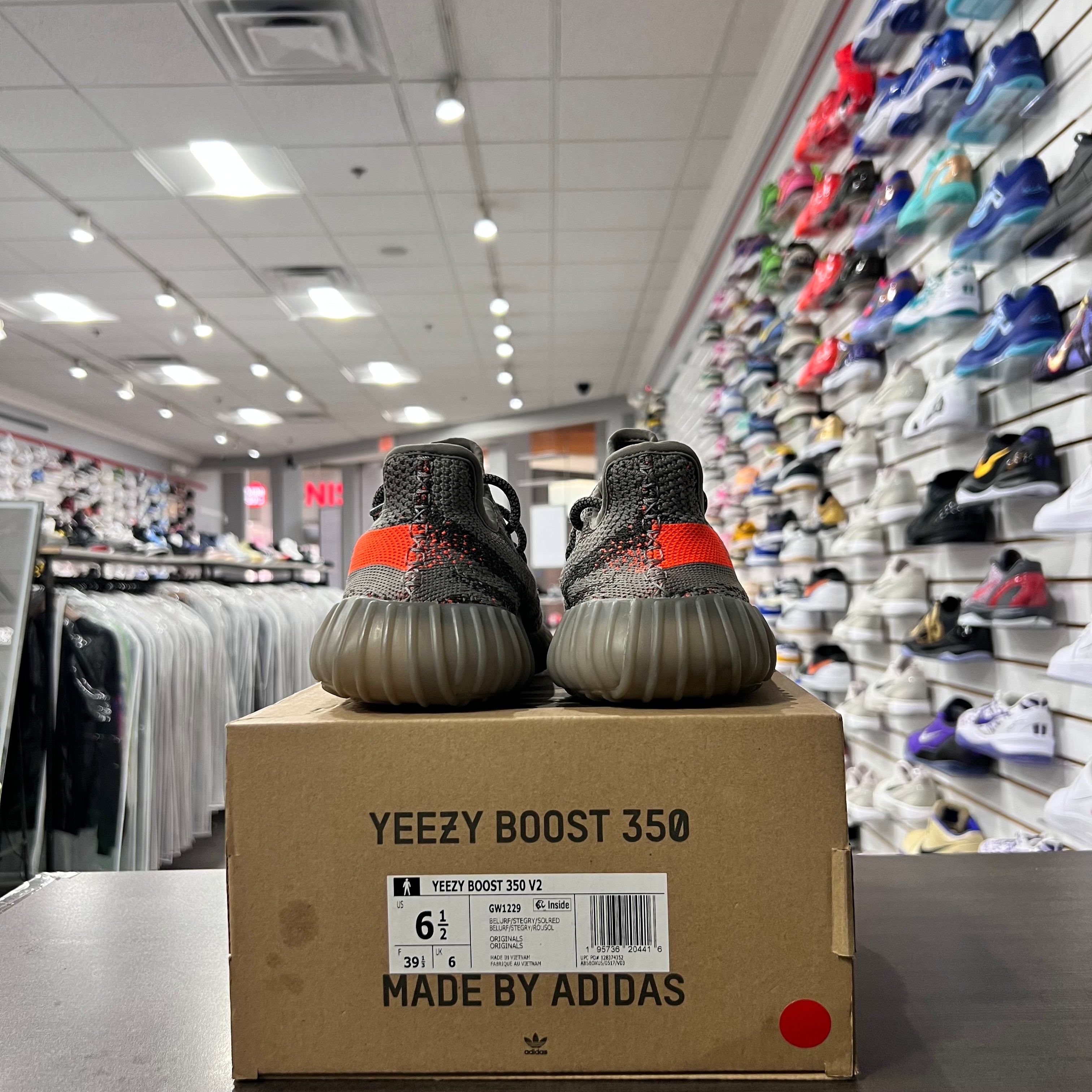 Yeezy 350 V2 Beluga Reflective (Lightly Worn)