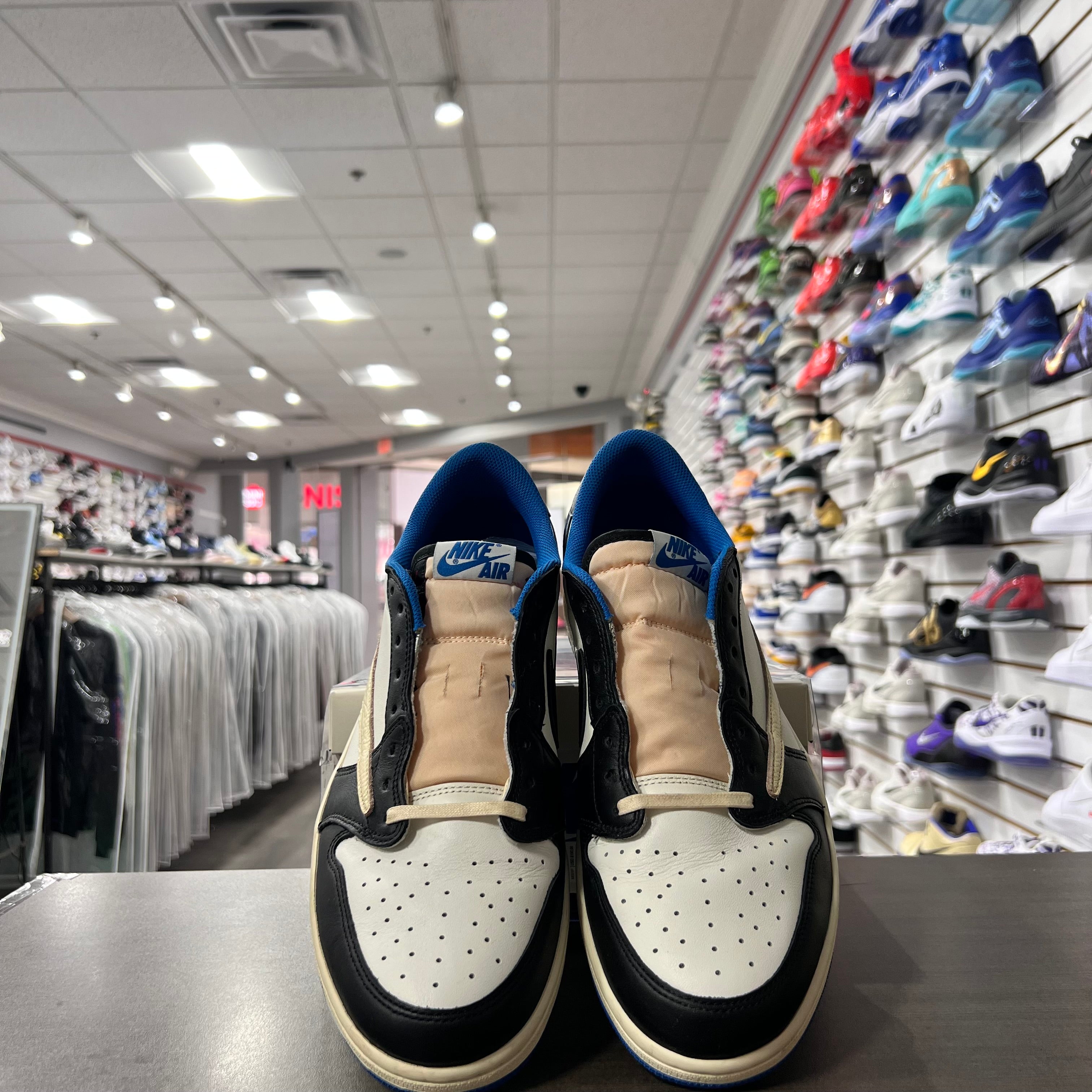 Jordan Retro Low 1 OG SP Fragment x Travis Scott (Lightly Worn)