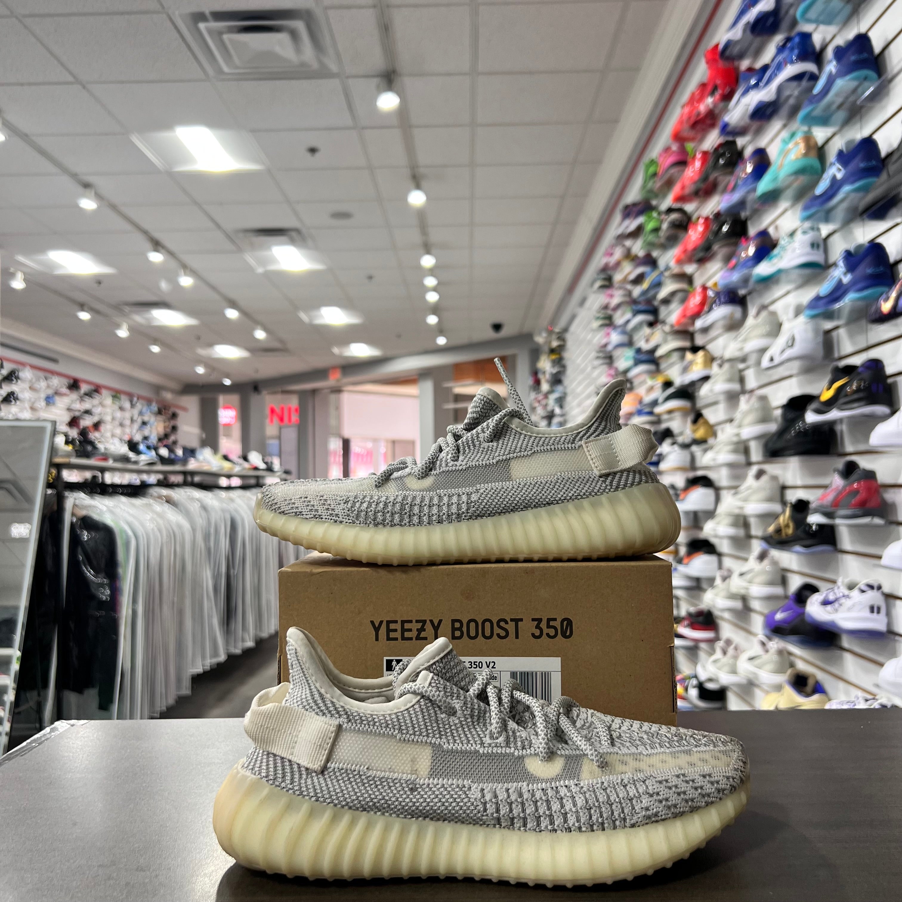 Yeezy 350 V2 Static Non Reflective White (Lightly Worn+Replacement Box)