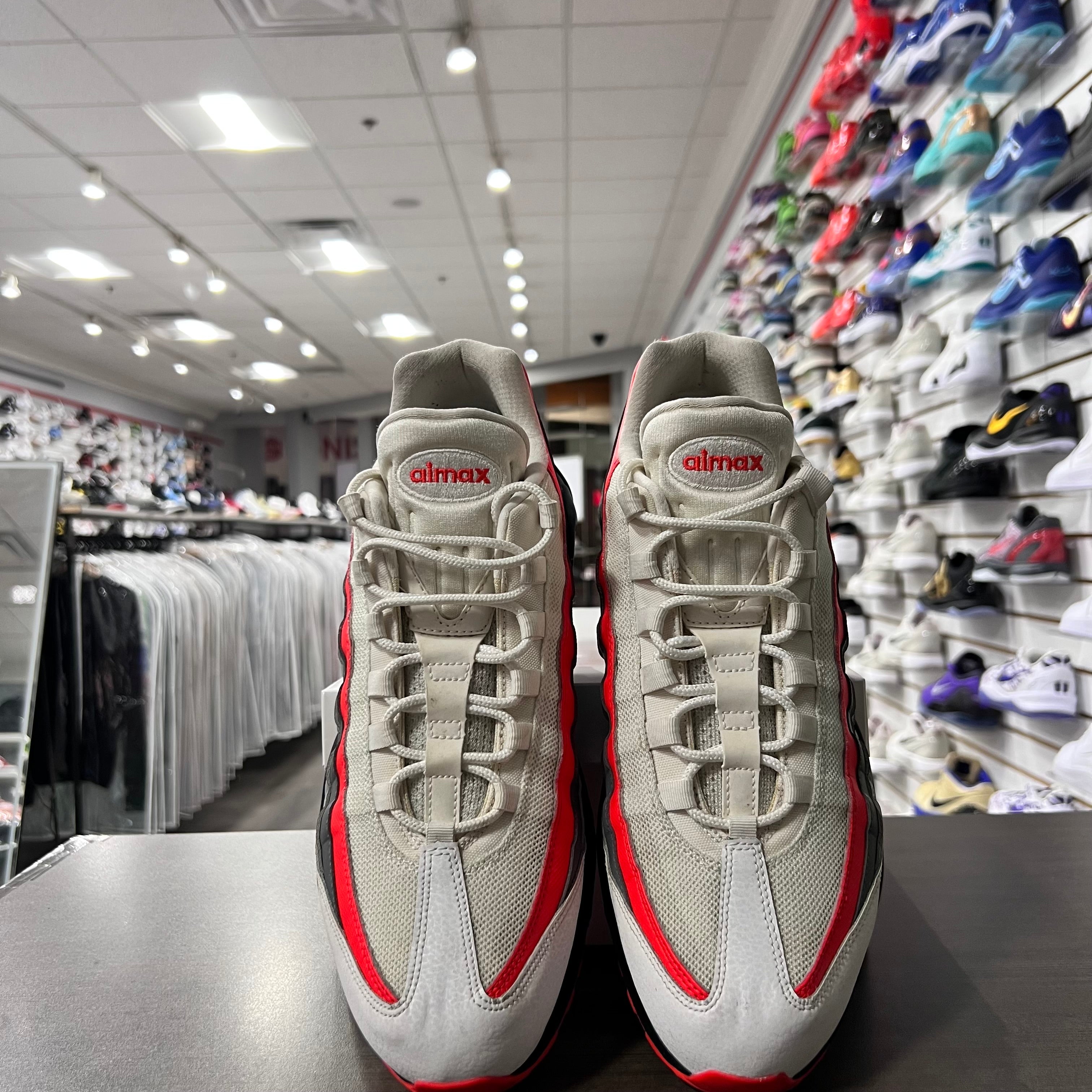Nike Air Max 95 Mens Crimson Comet (Lightly Worn+Replacement Box)