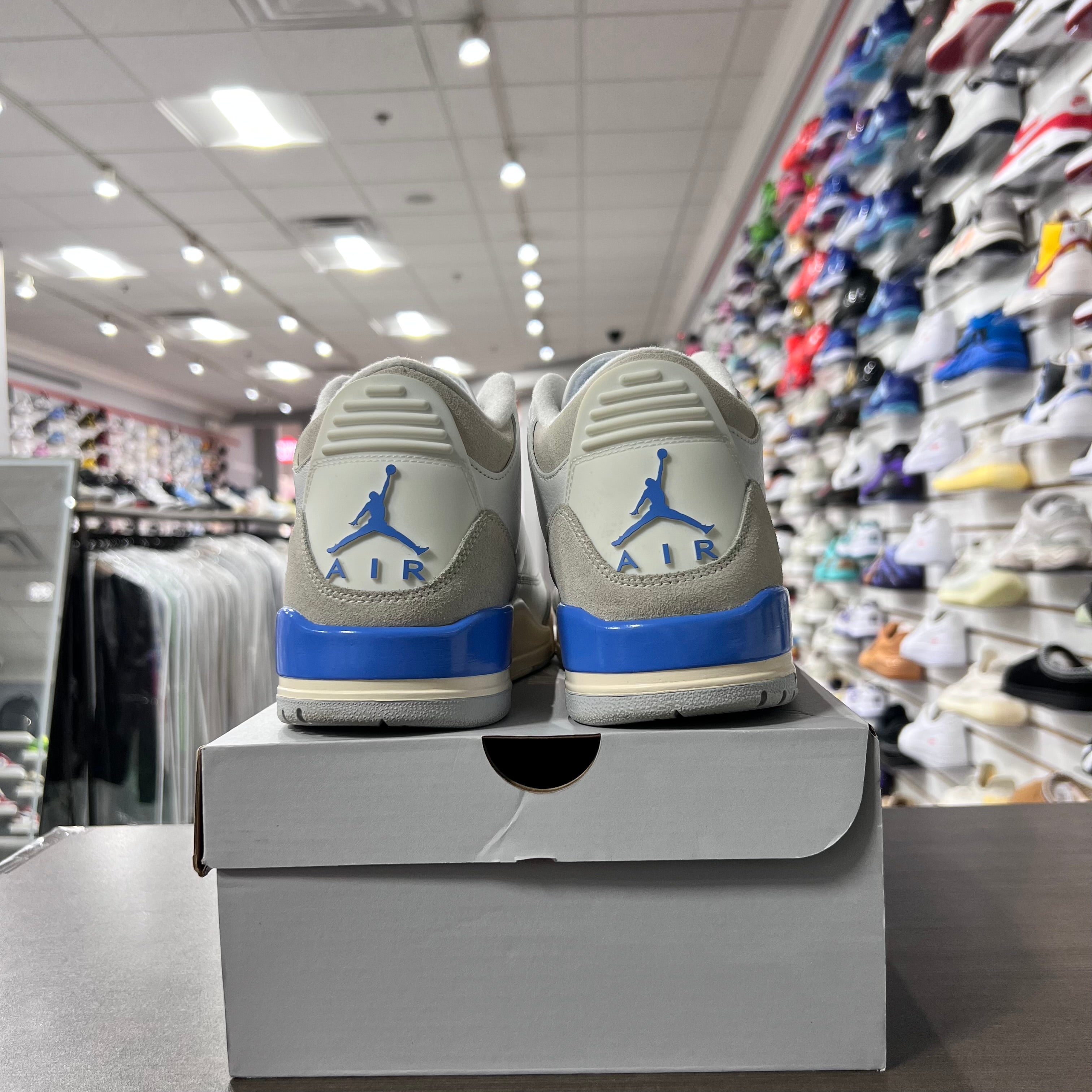Jordan Retro 3 Mens Lucky Shorts (Lightly Worn+Replacement Box)