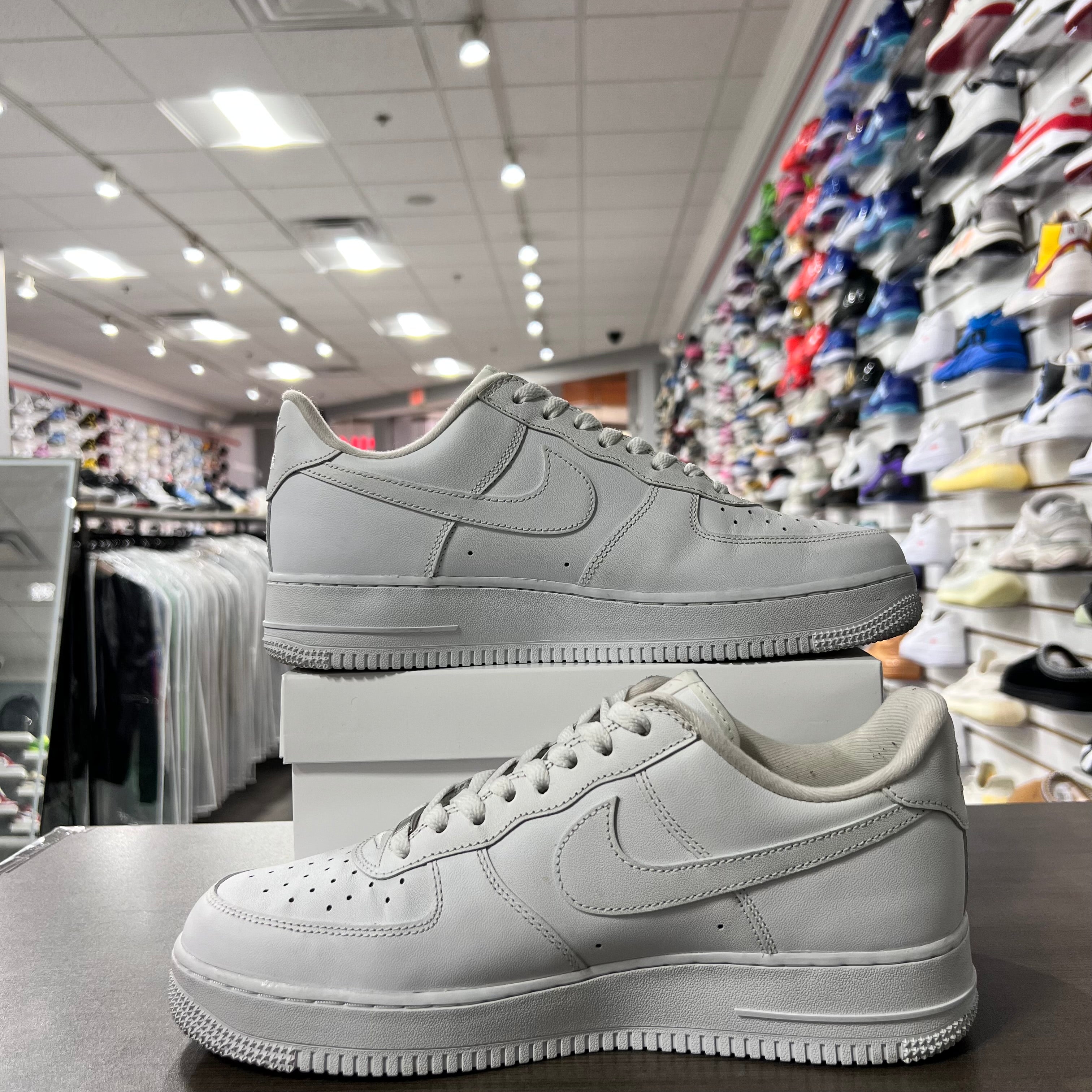 Nike Air Force X Supreme White (Lightly Worn+Replacement Box)