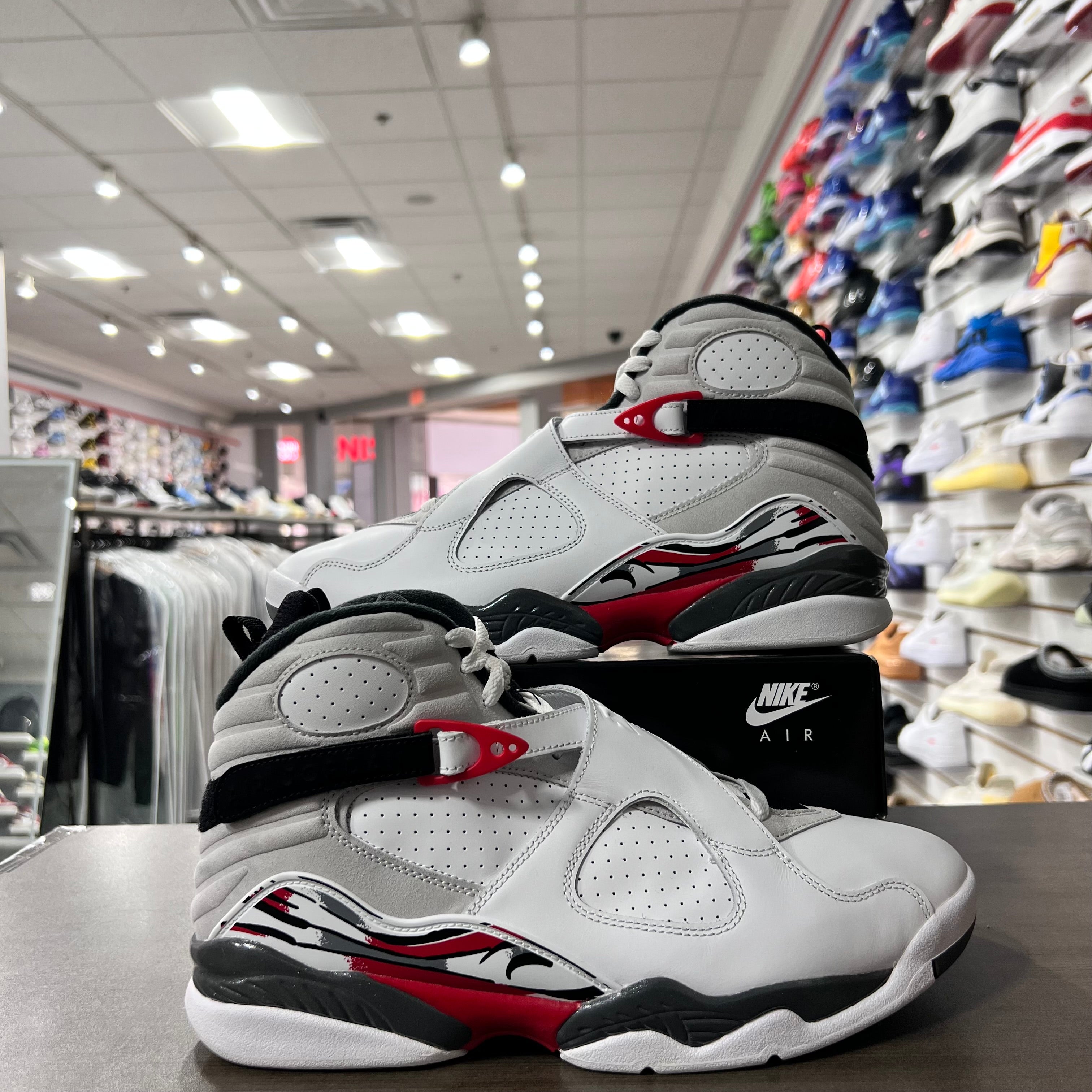 Jordan Retro 8 Mens White True Red (Lightly Worn)