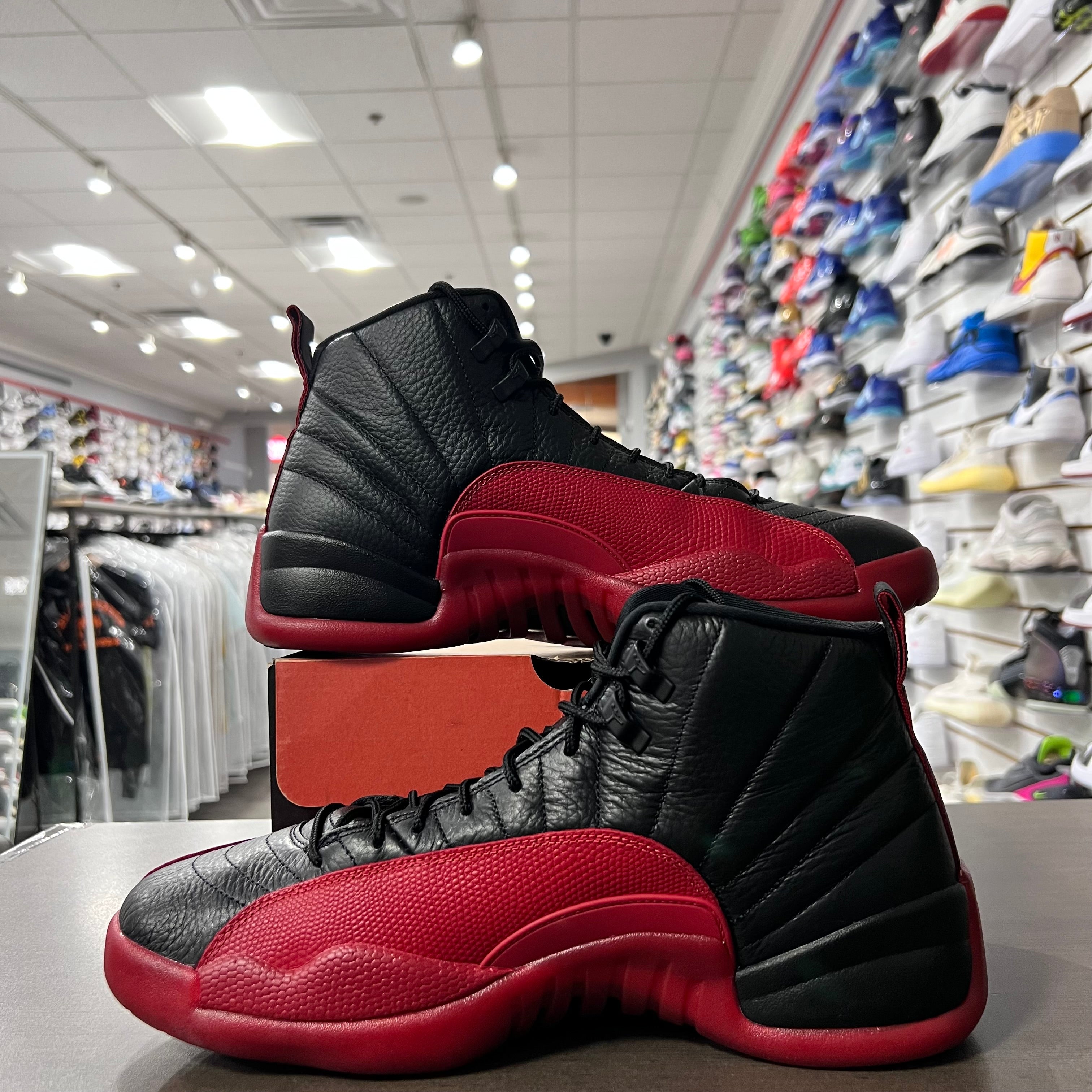 Jordan Retro 12 Mens Flu Game (2025)(Lightly Worn)