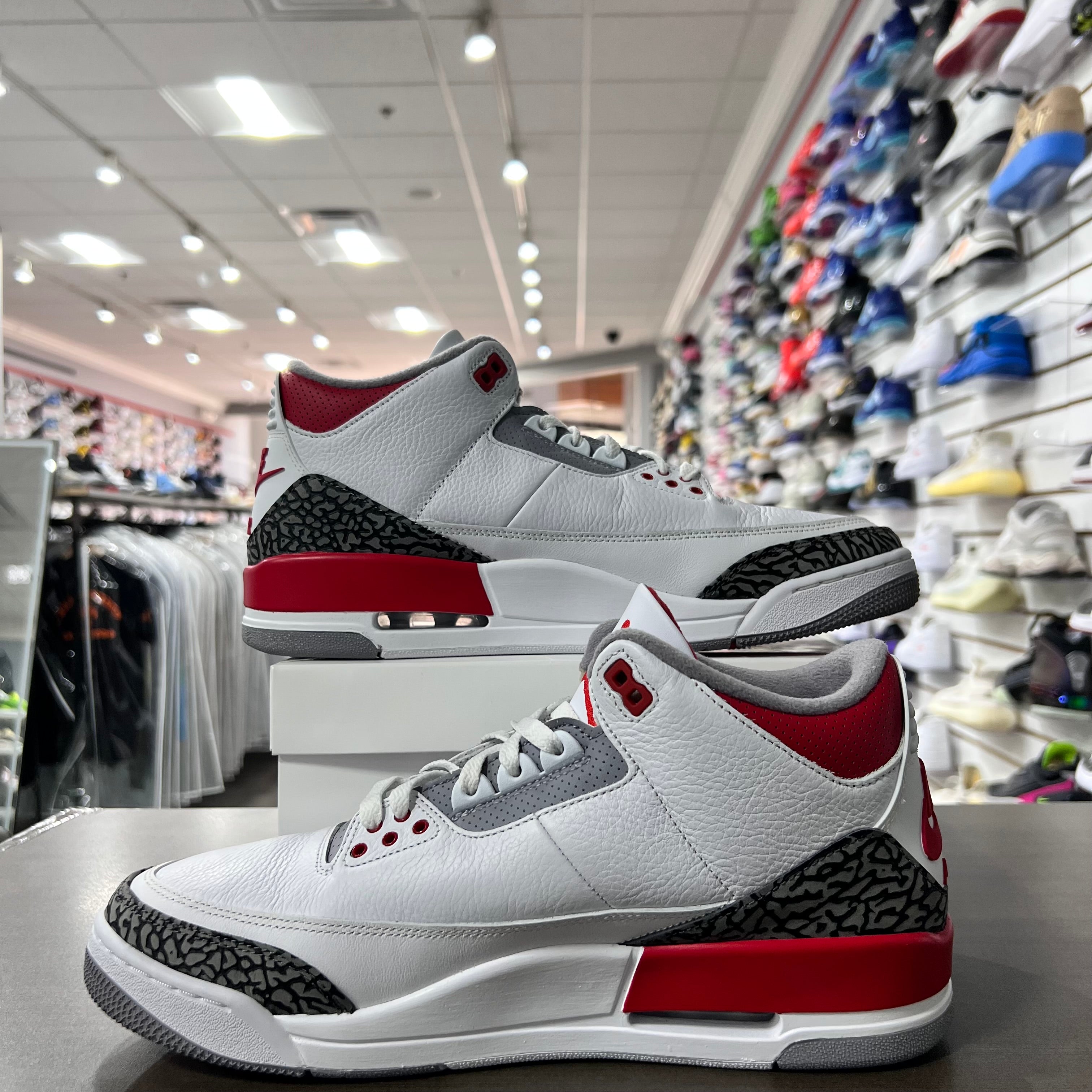 Jordan Retro 3 Mens Fire Red (Lightly Worn+Replacement Box)