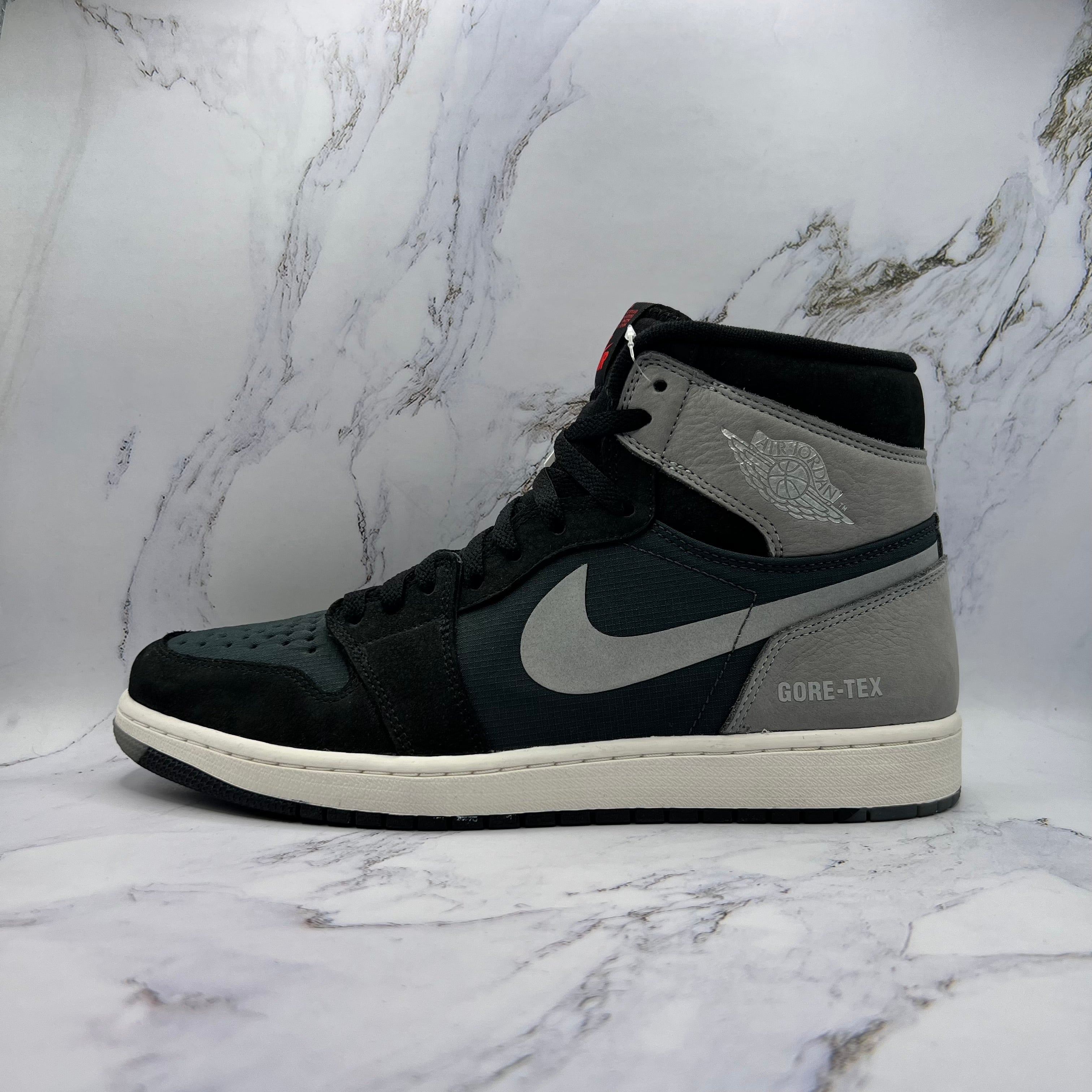 Jordan 1 Retro High Og Mens Element Gore-Tex Black Particle Grey (Replacement Box)