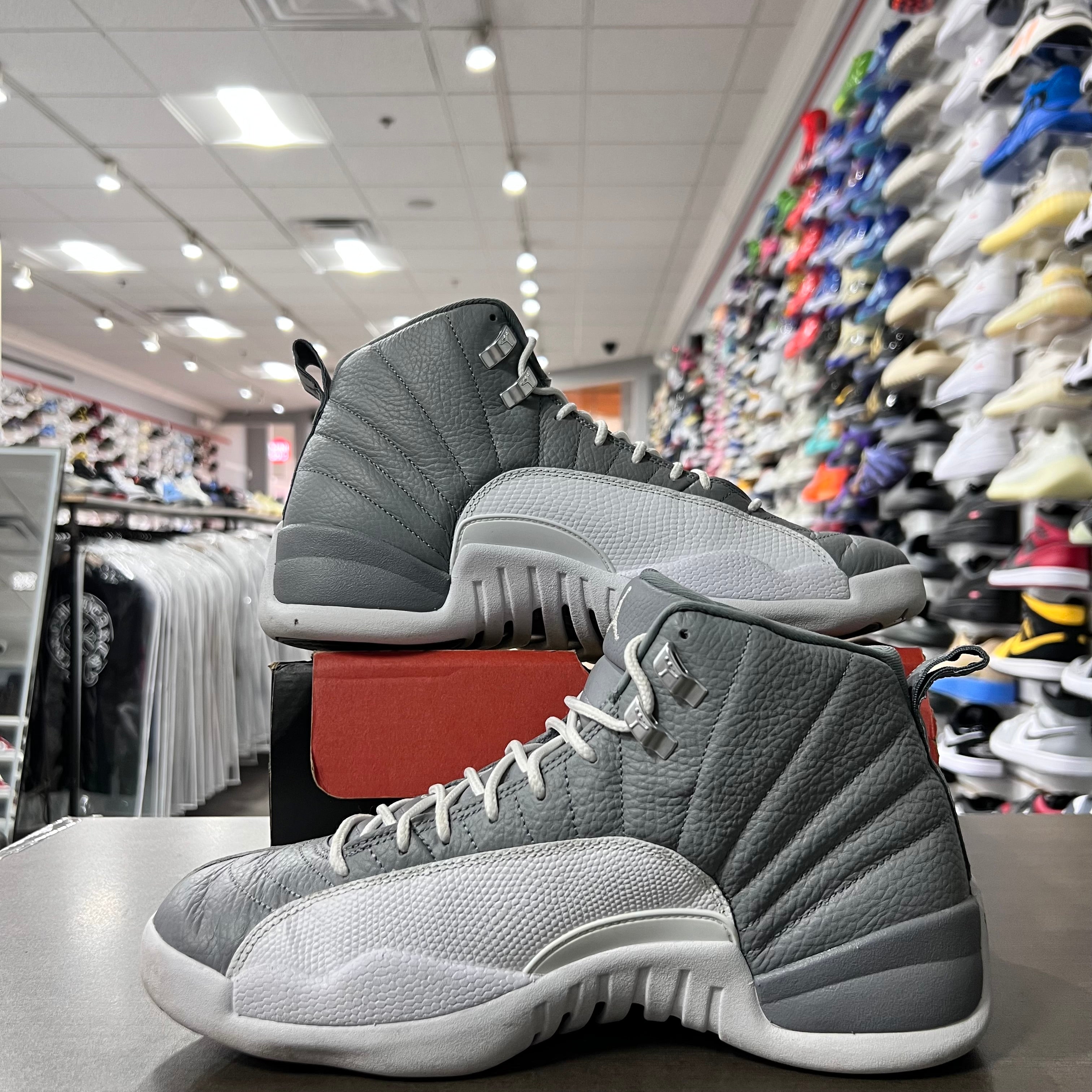 Jordan Retro 12 Mens Stealth (Lightly Worn)