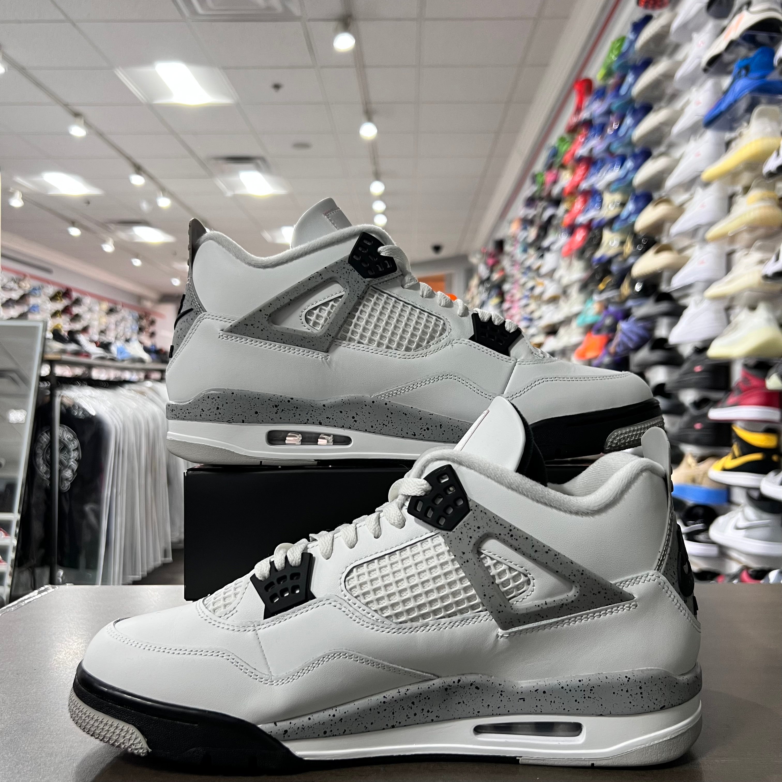 Jordan Retro 4 Mens White Cement (Lightly Worn)