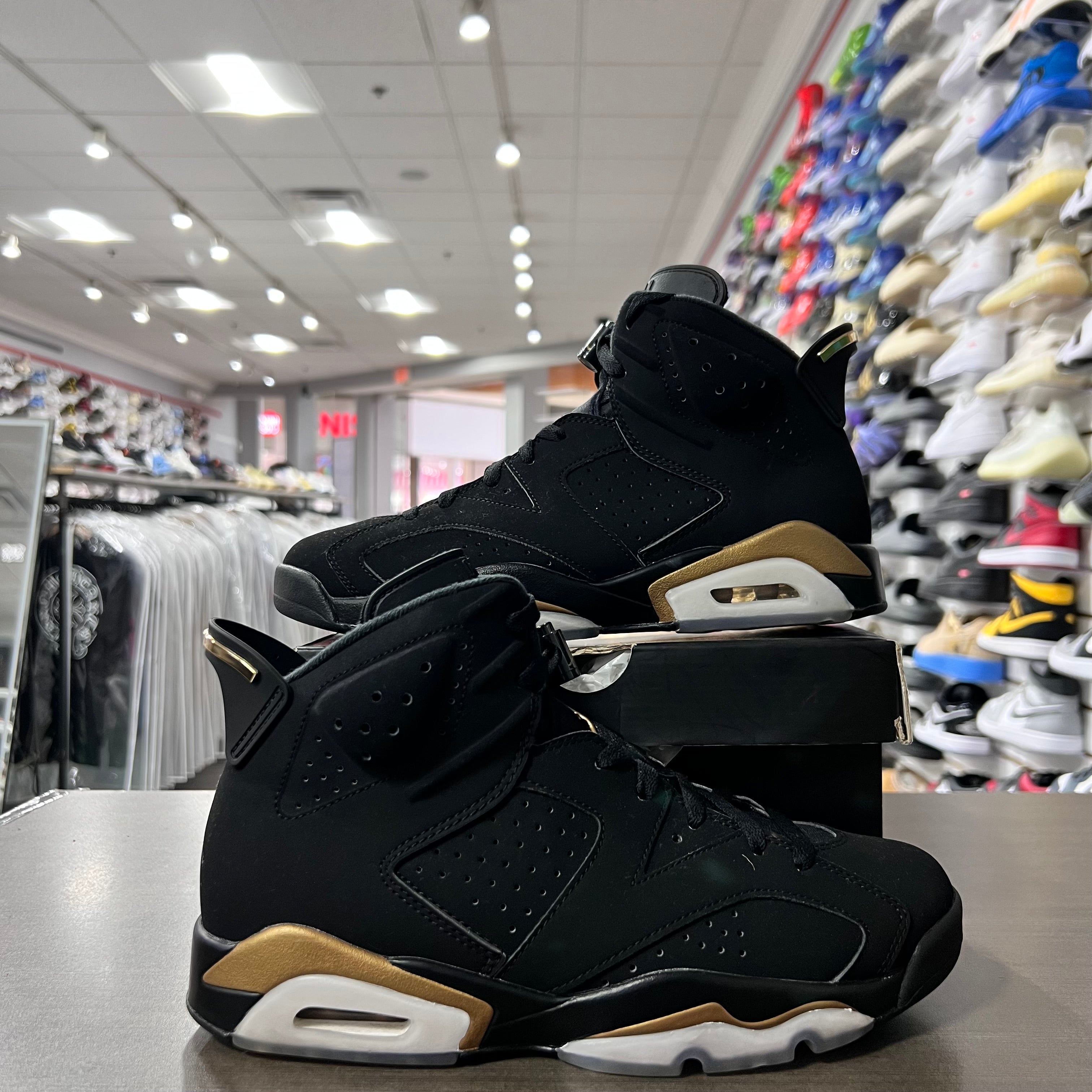 Jordan Retro 6 Mens DMP (Lightly Worn)