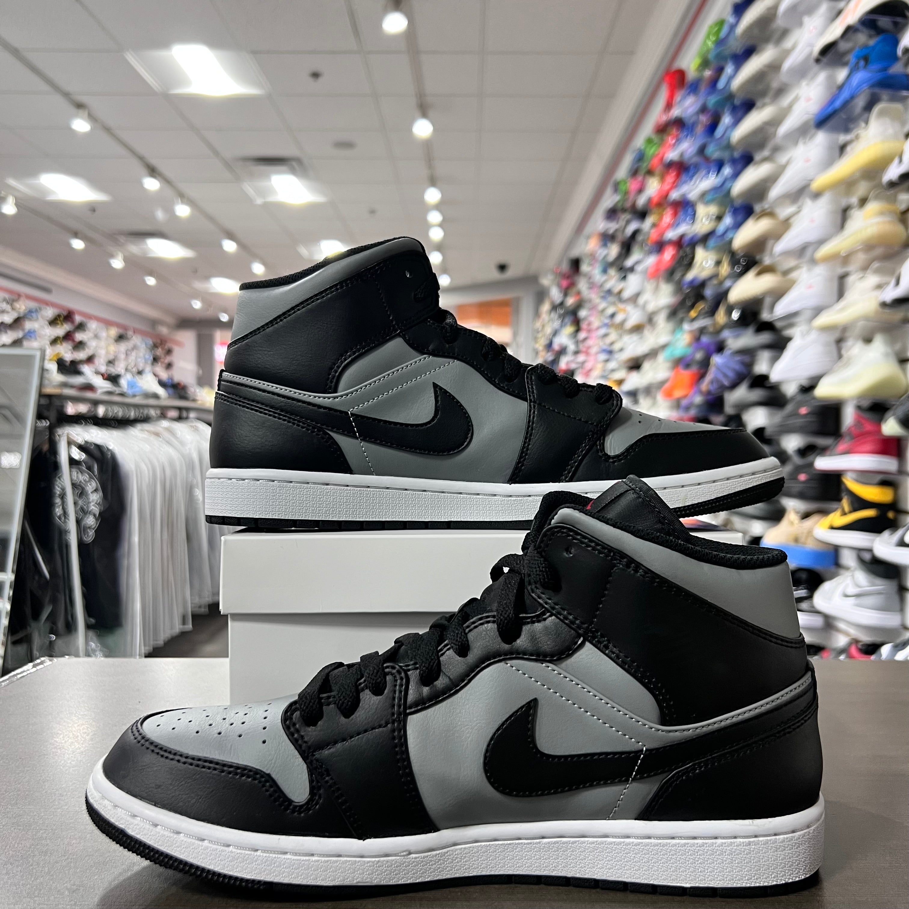 Jordan 1 Mid Mens Shadow Red (Lightly Worn+Replacement Box)