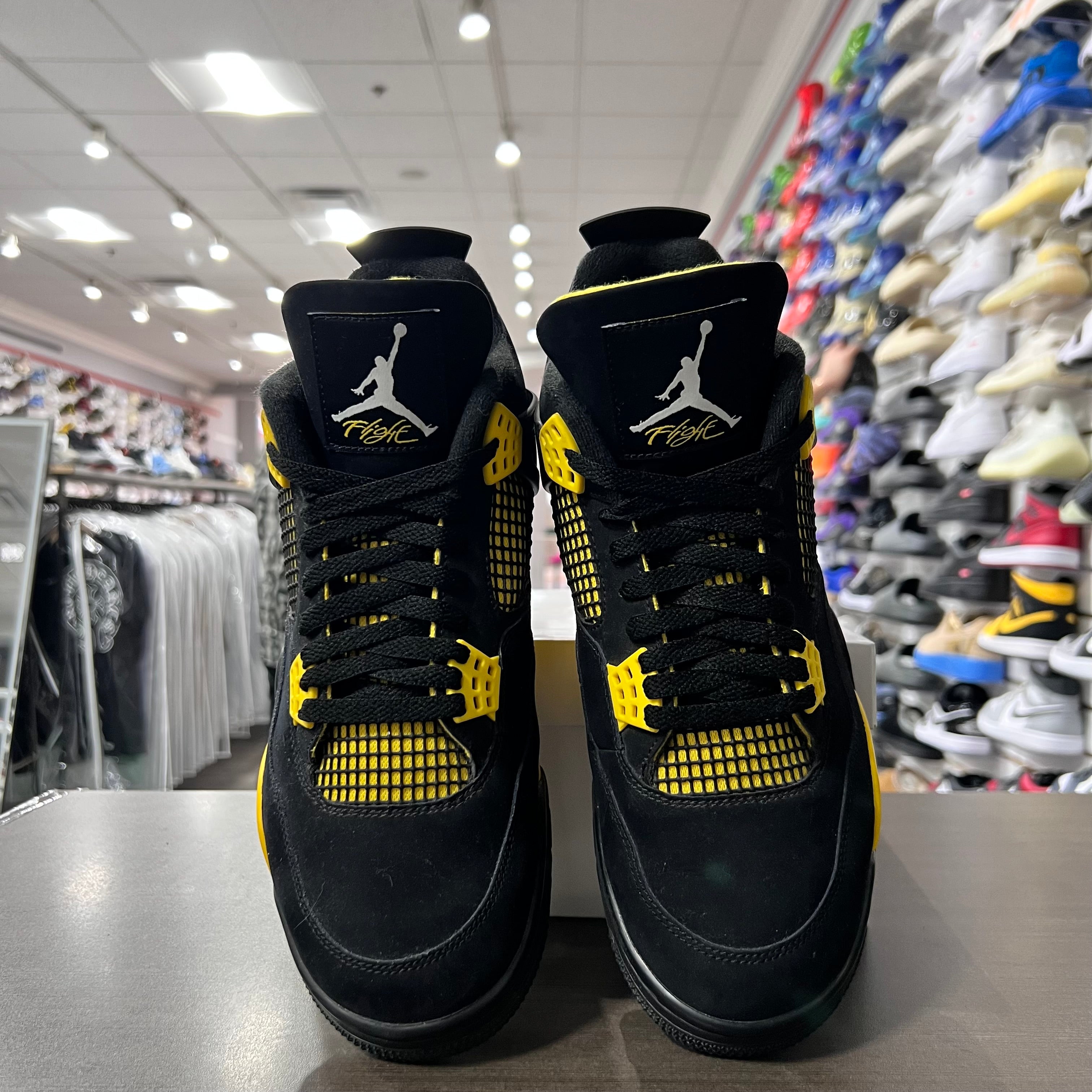 Jordan Retro 4 Mens Thunder (Lighly Worn+Replacement Box)