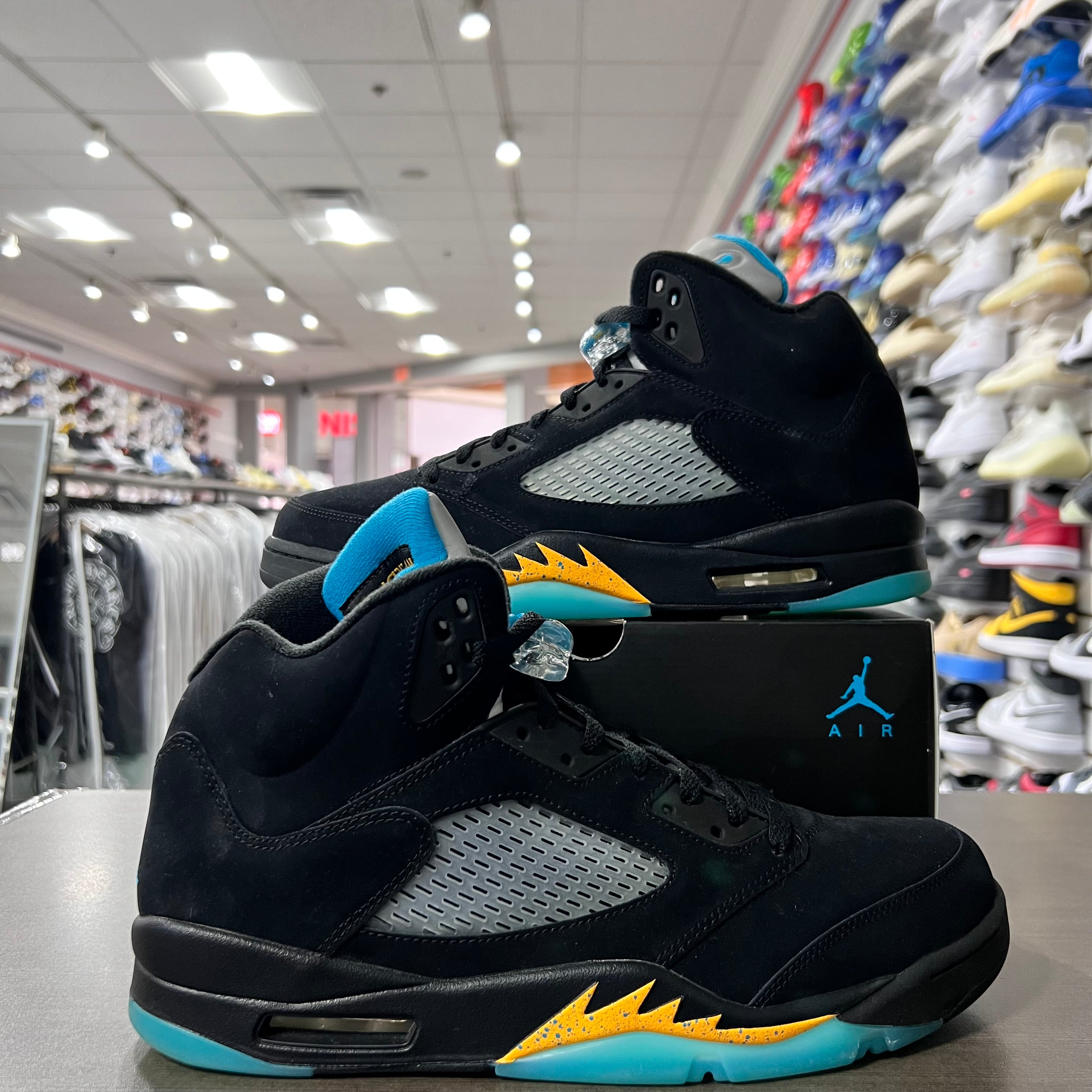 Jordan Retro 5 Mens Aqua (Lightly Worn)