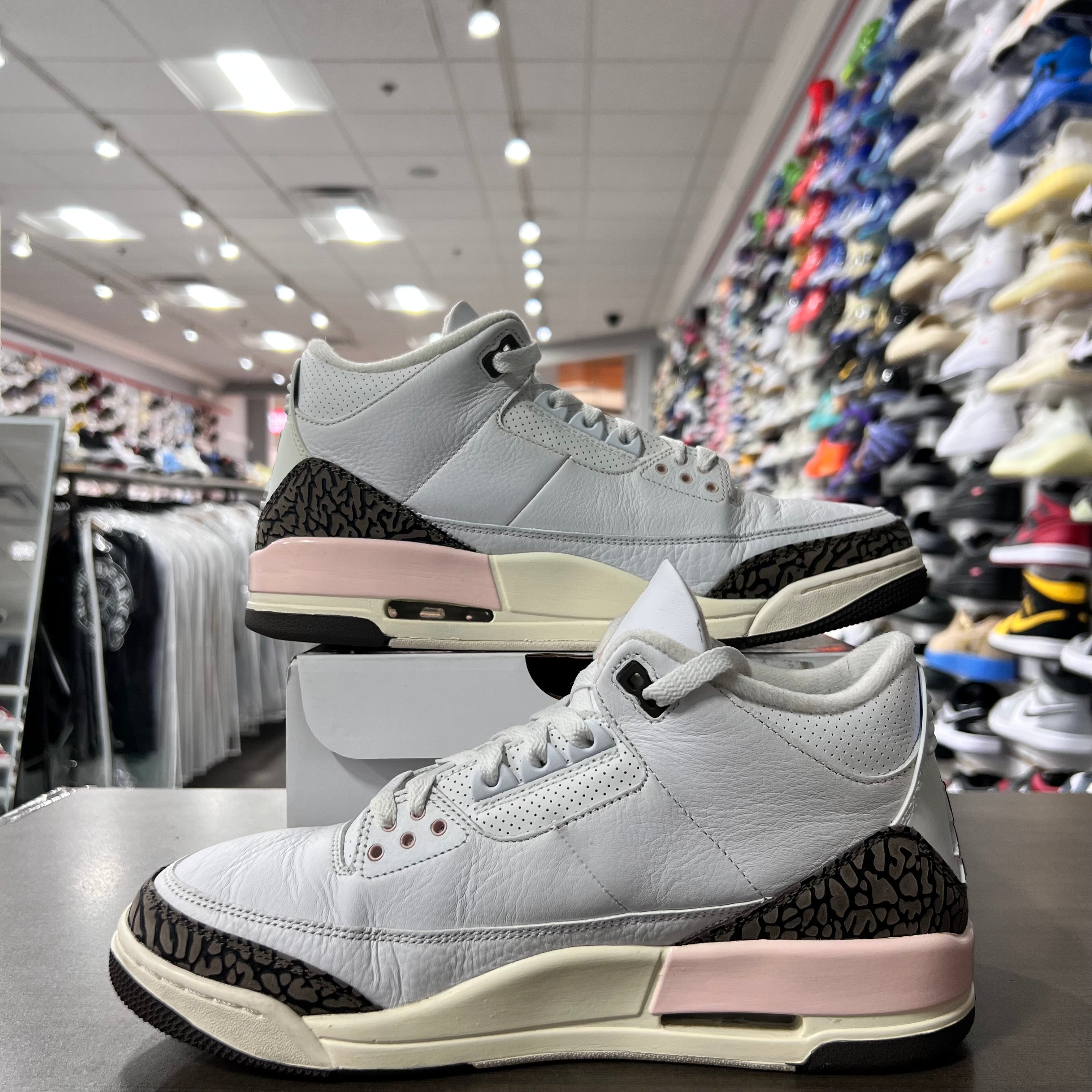 Jordan Retro 3 Womens Neapolitan (Lighty Worn)