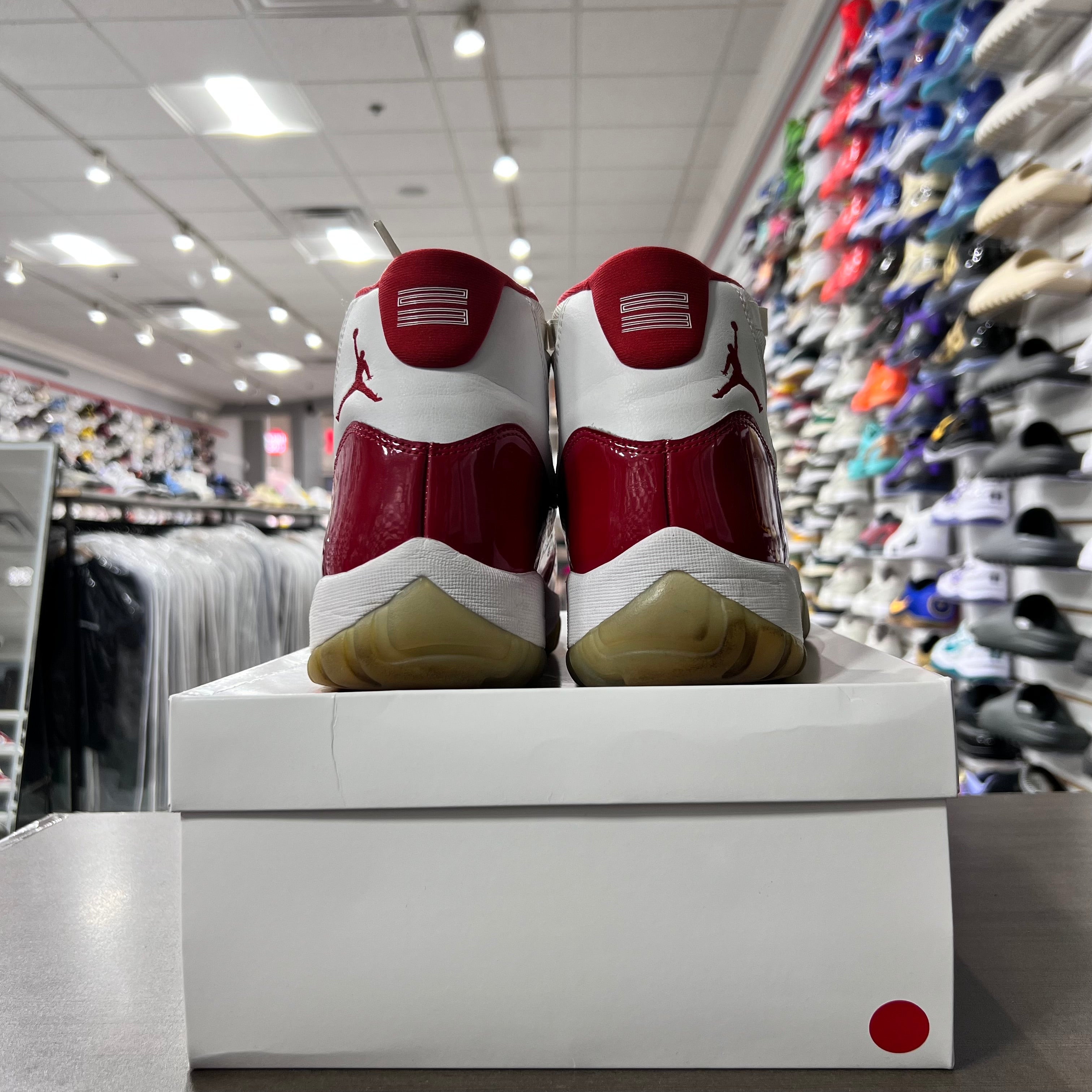 Jordan Retro 11 Mens Cherry (Lightly Worn+Replacement Box)