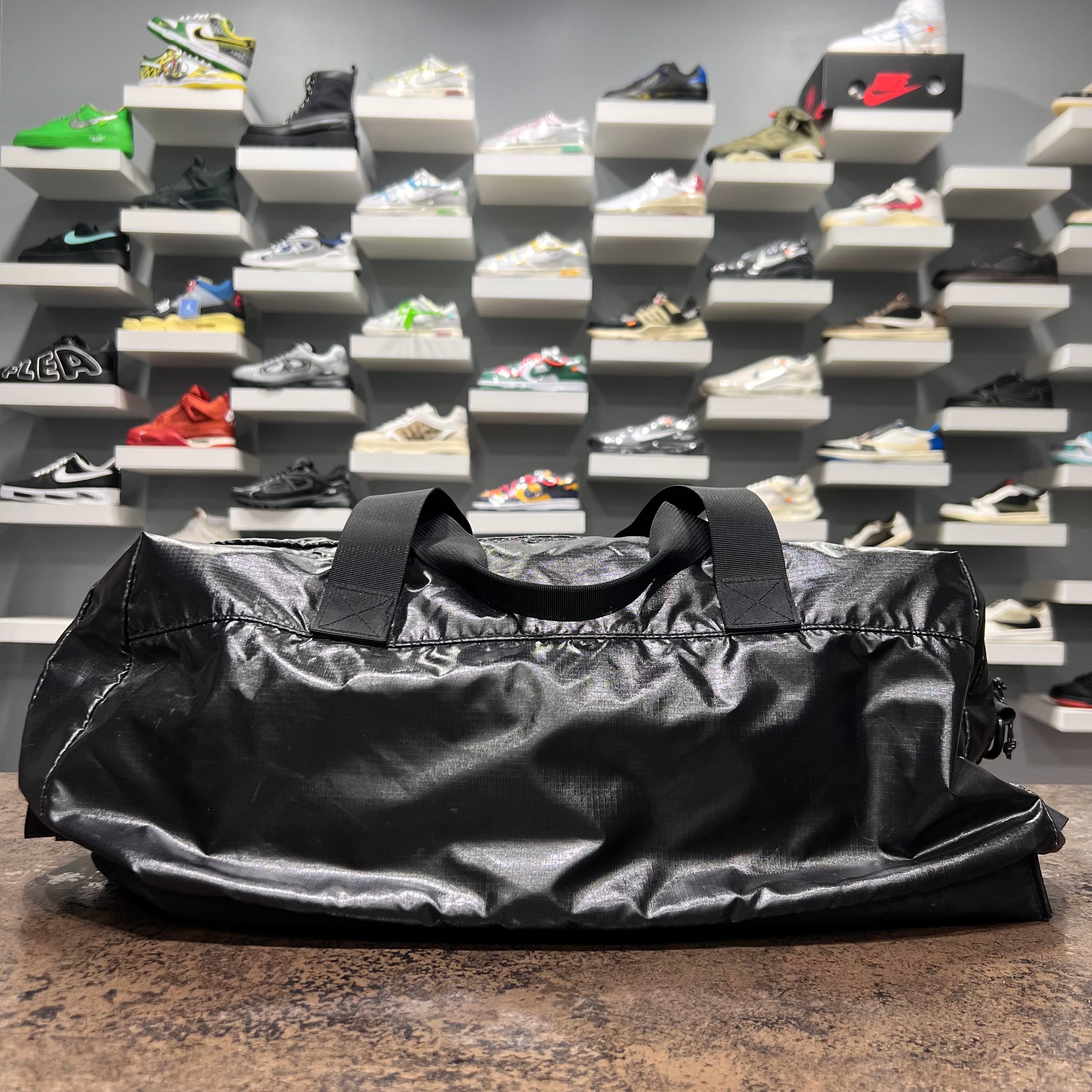 Supreme FW17 Duffle Bag Black (Lightly Worn)