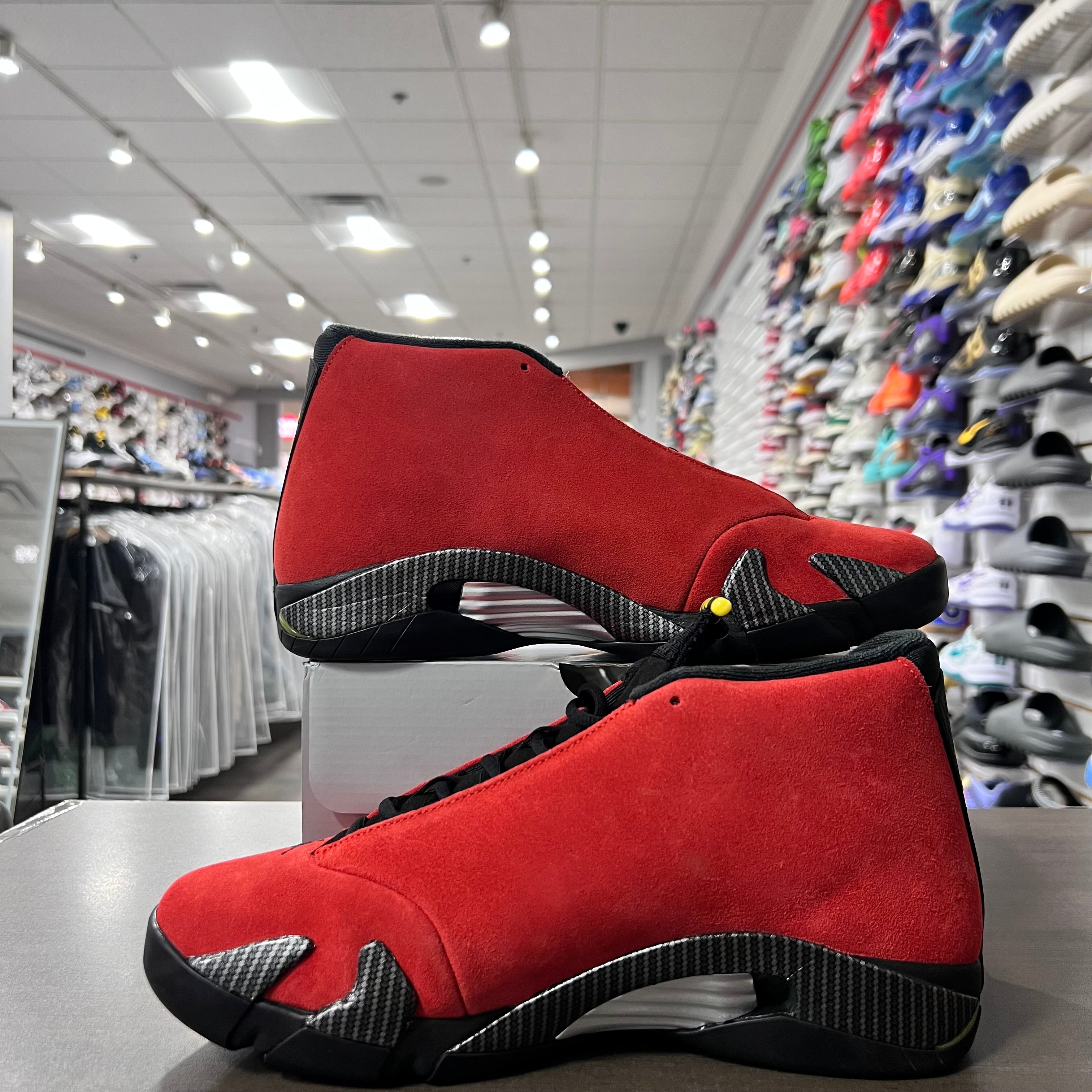 Jordan Retro 14 Mens Ferrari (2025)(Lightly Worn)